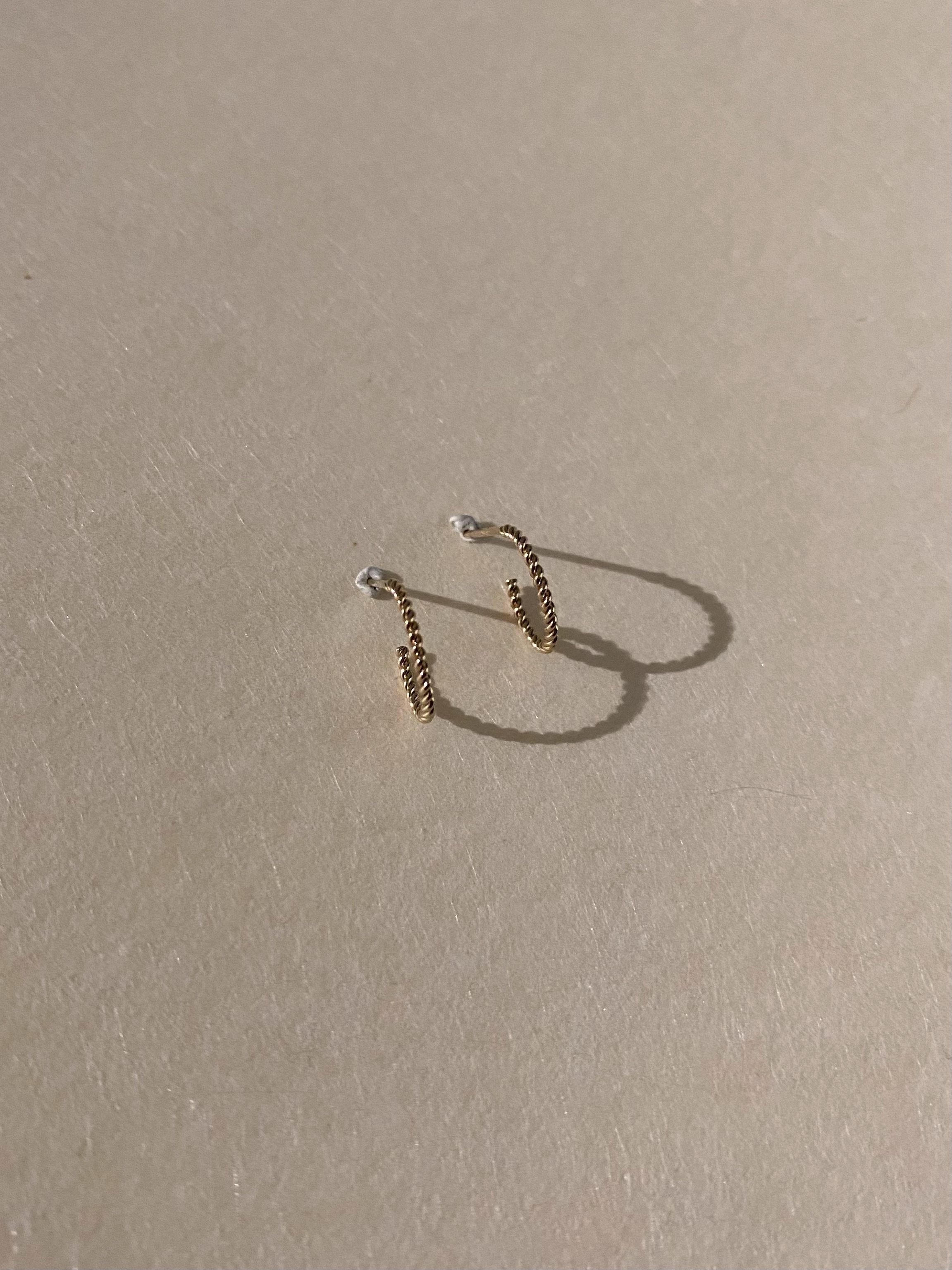 C型 細麻花耳環