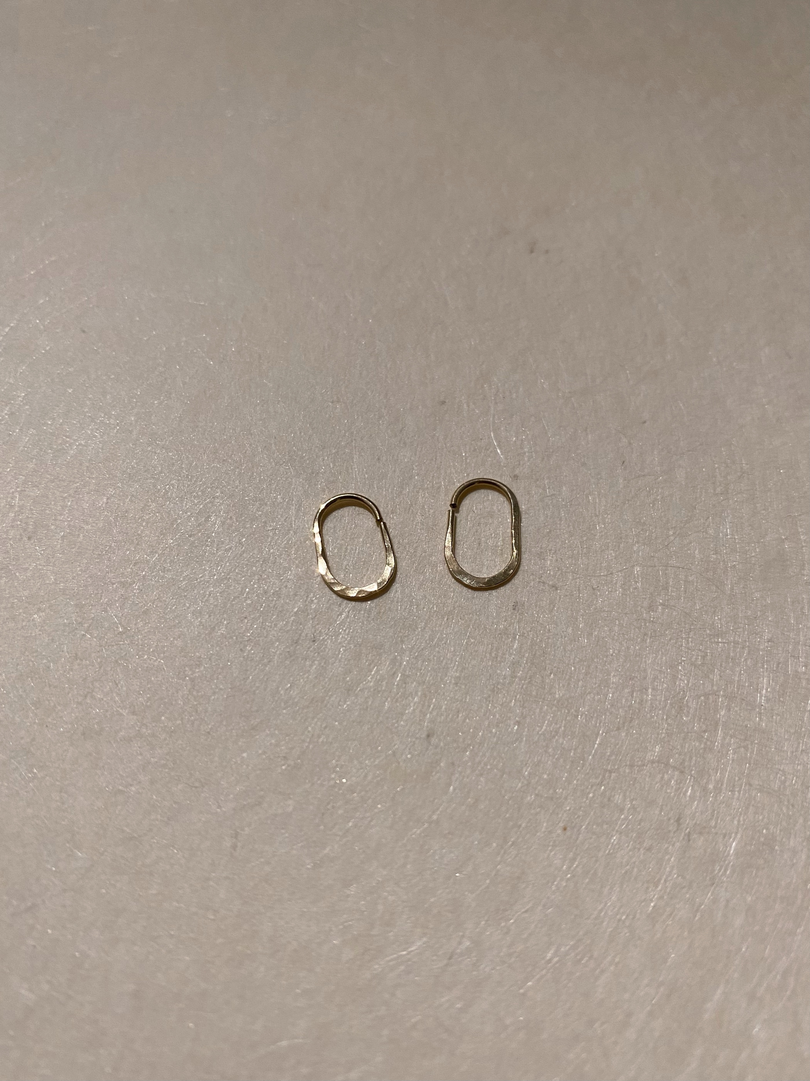 法式橢圓敲拓耳環