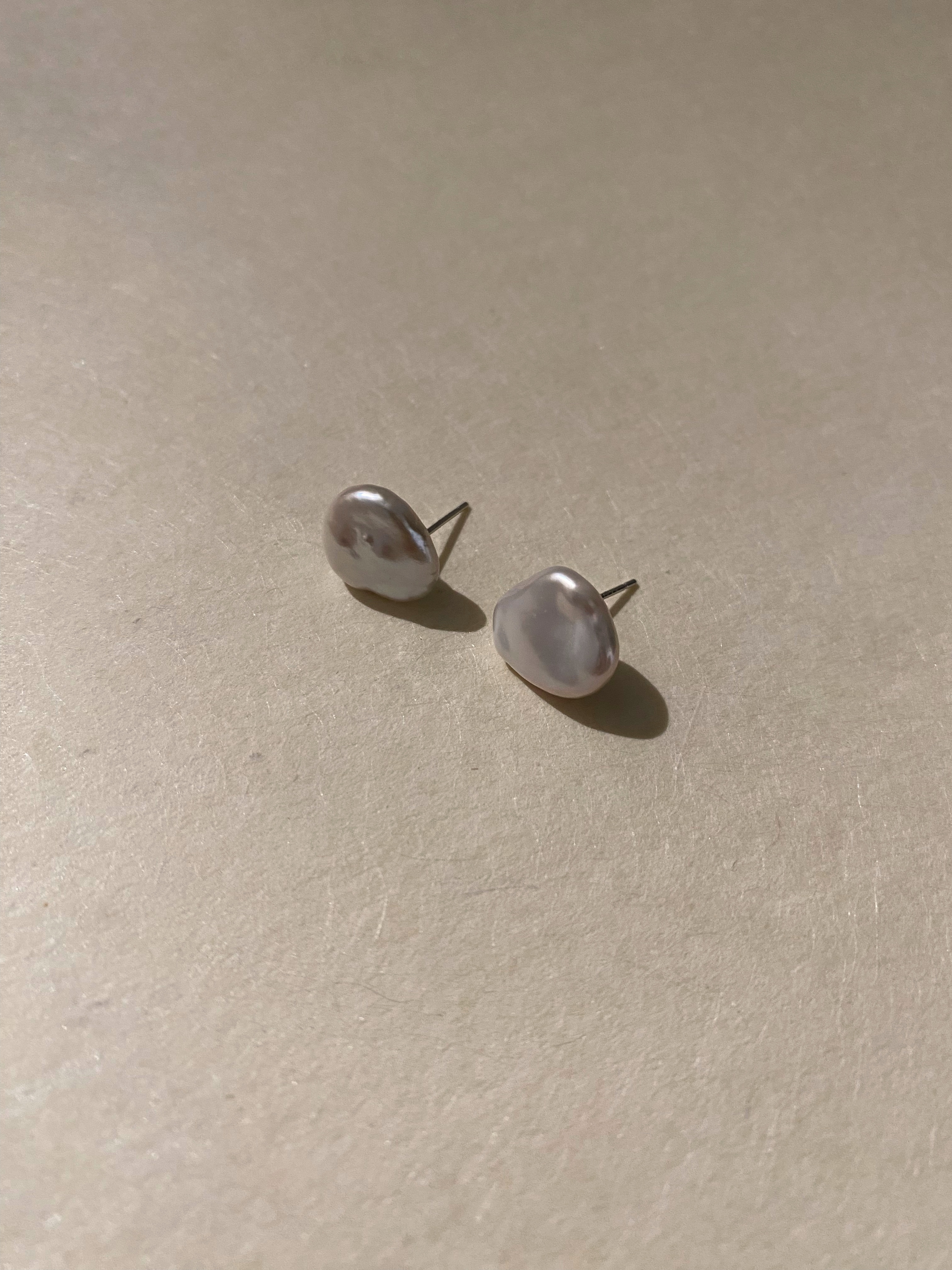 大一點的銀錠珍珠耳環