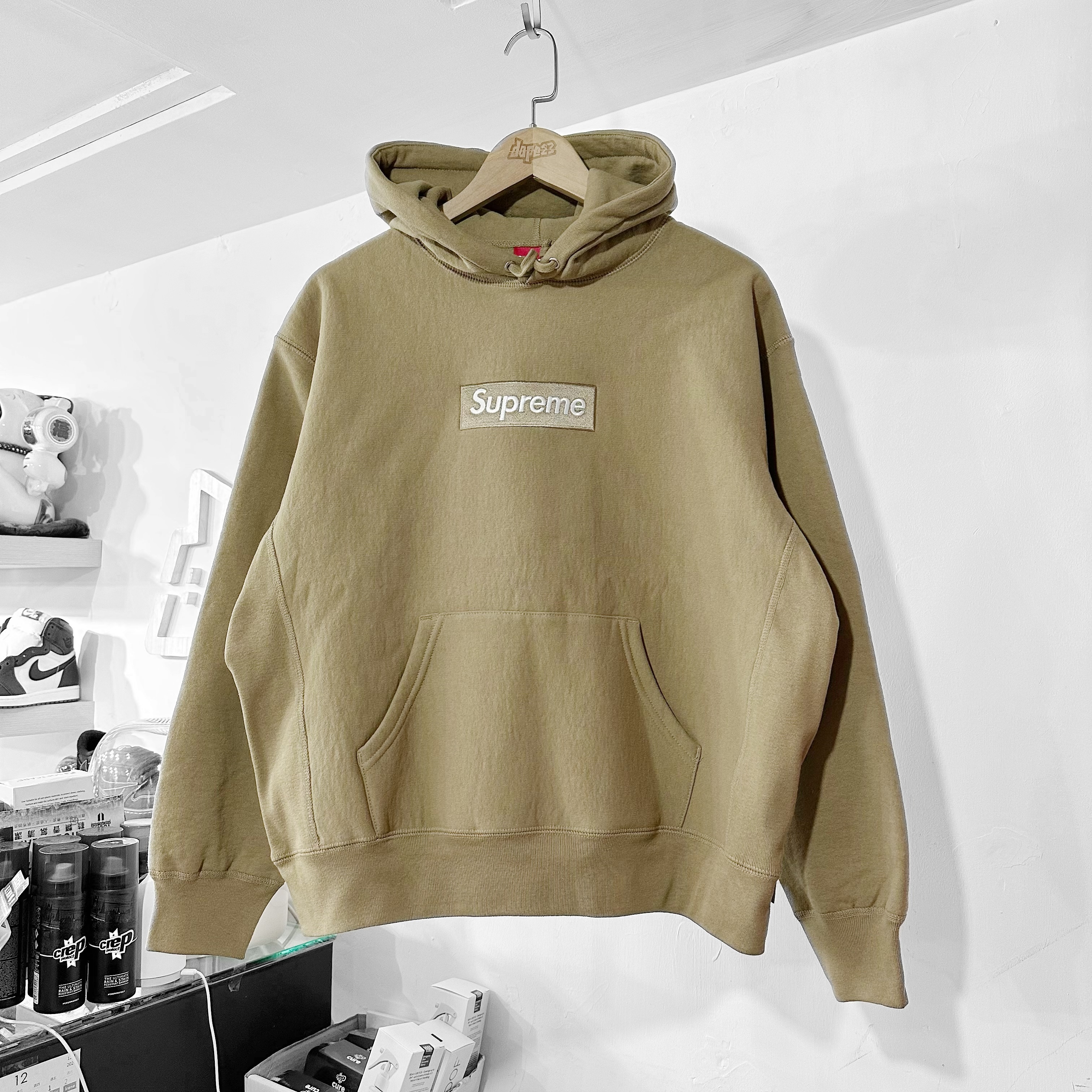 Supreme Fw23 box Logo Hoodie Sand