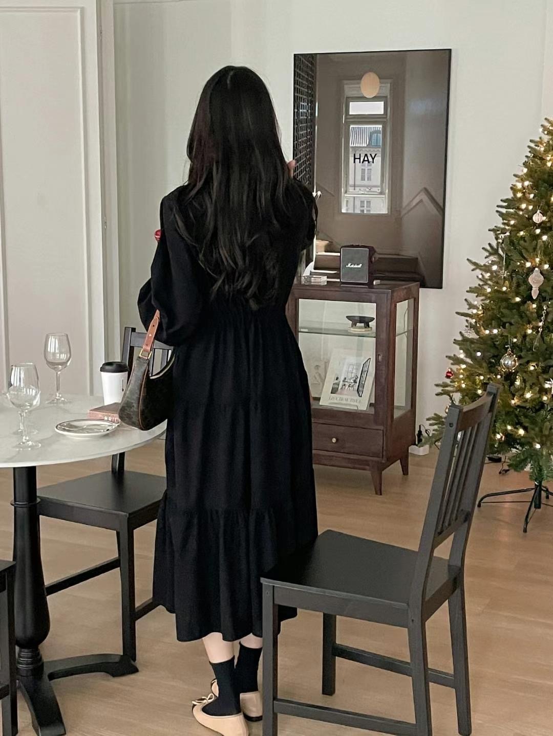 木耳邊氣質抽繩洋裝(黑色)