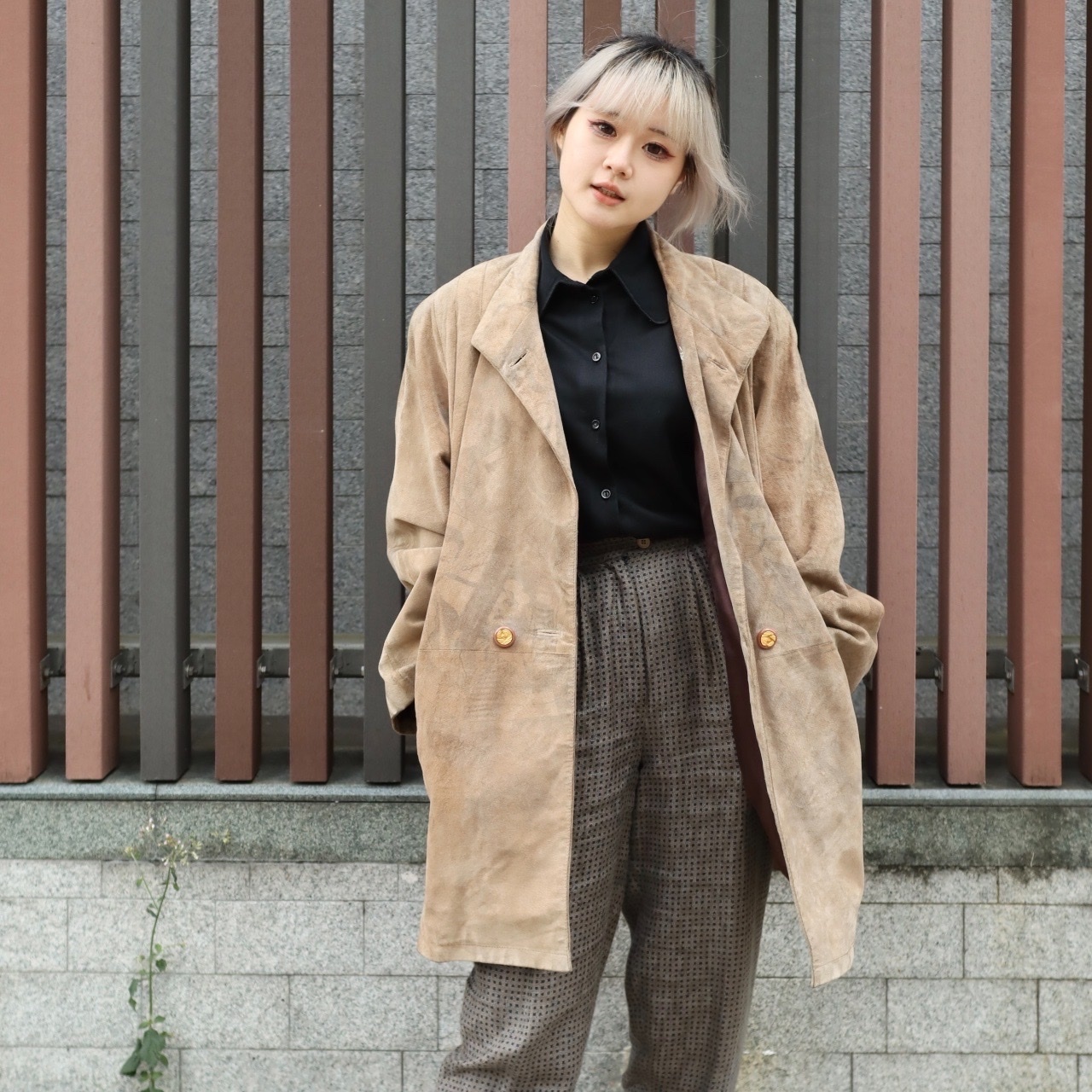 若隱若現的神秘人物