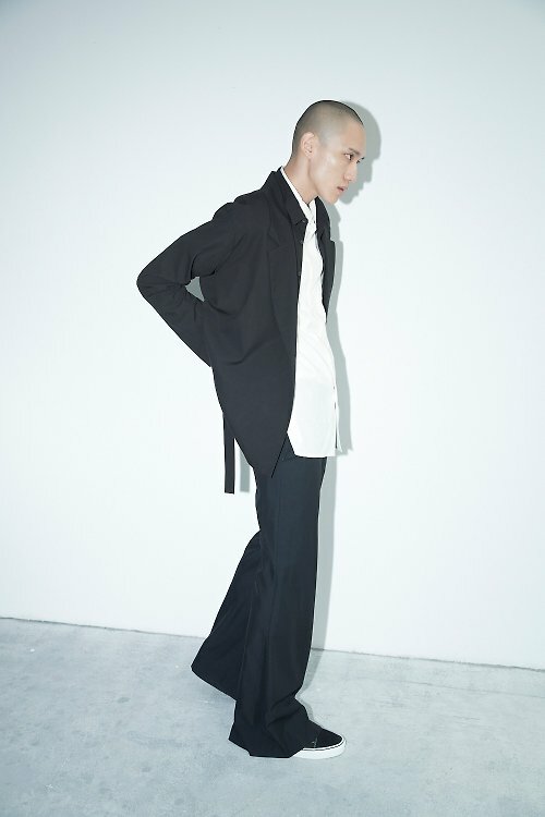 假兩件綁帶西裝外套