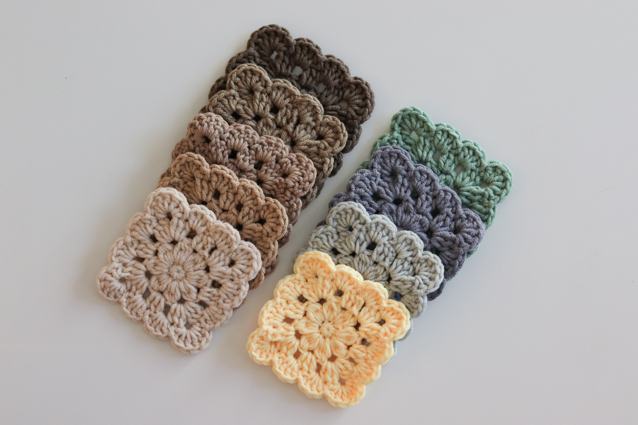 手工鉤織 牛奶棉 方形麻花杯墊