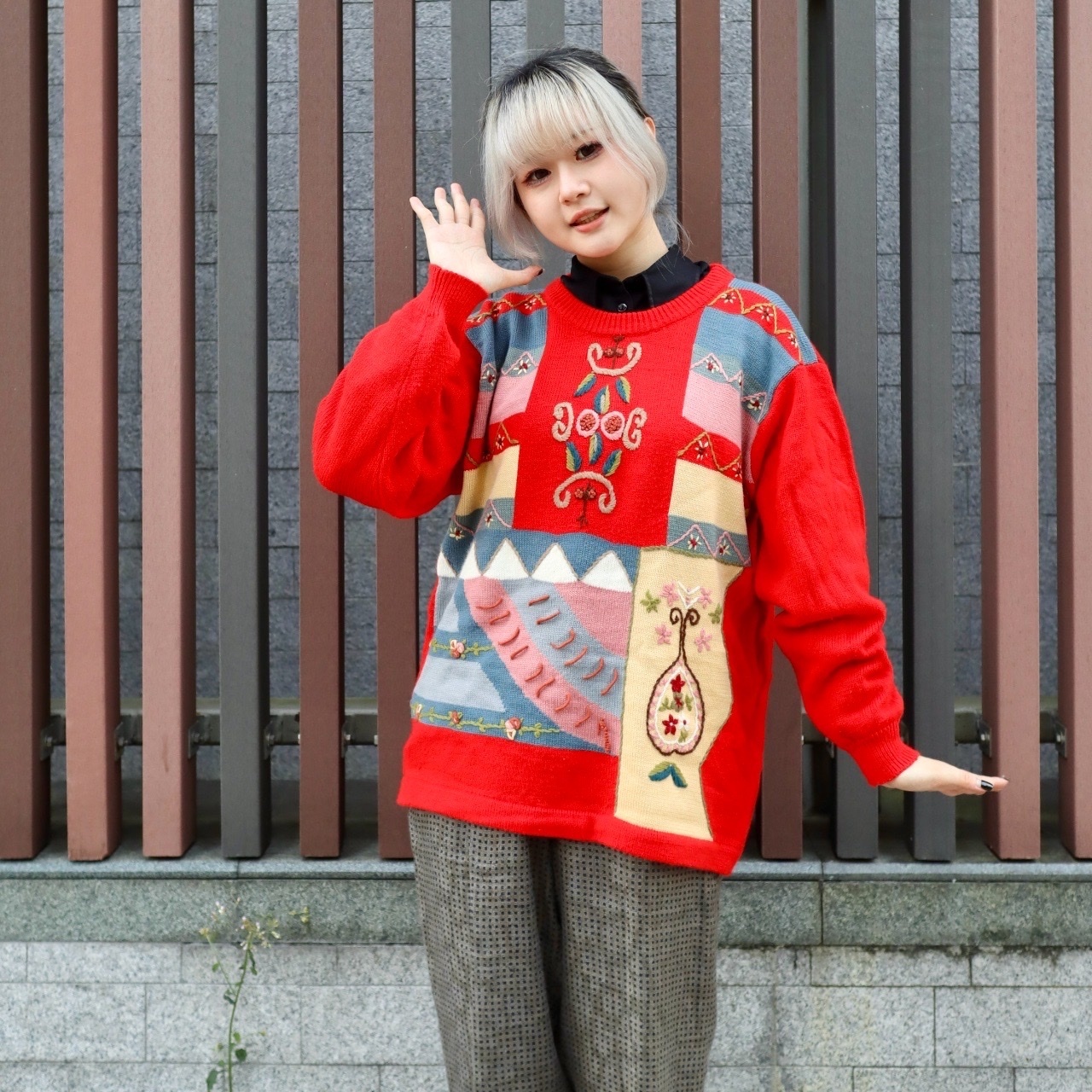 紅色可愛立體花卉刺繡毛衣