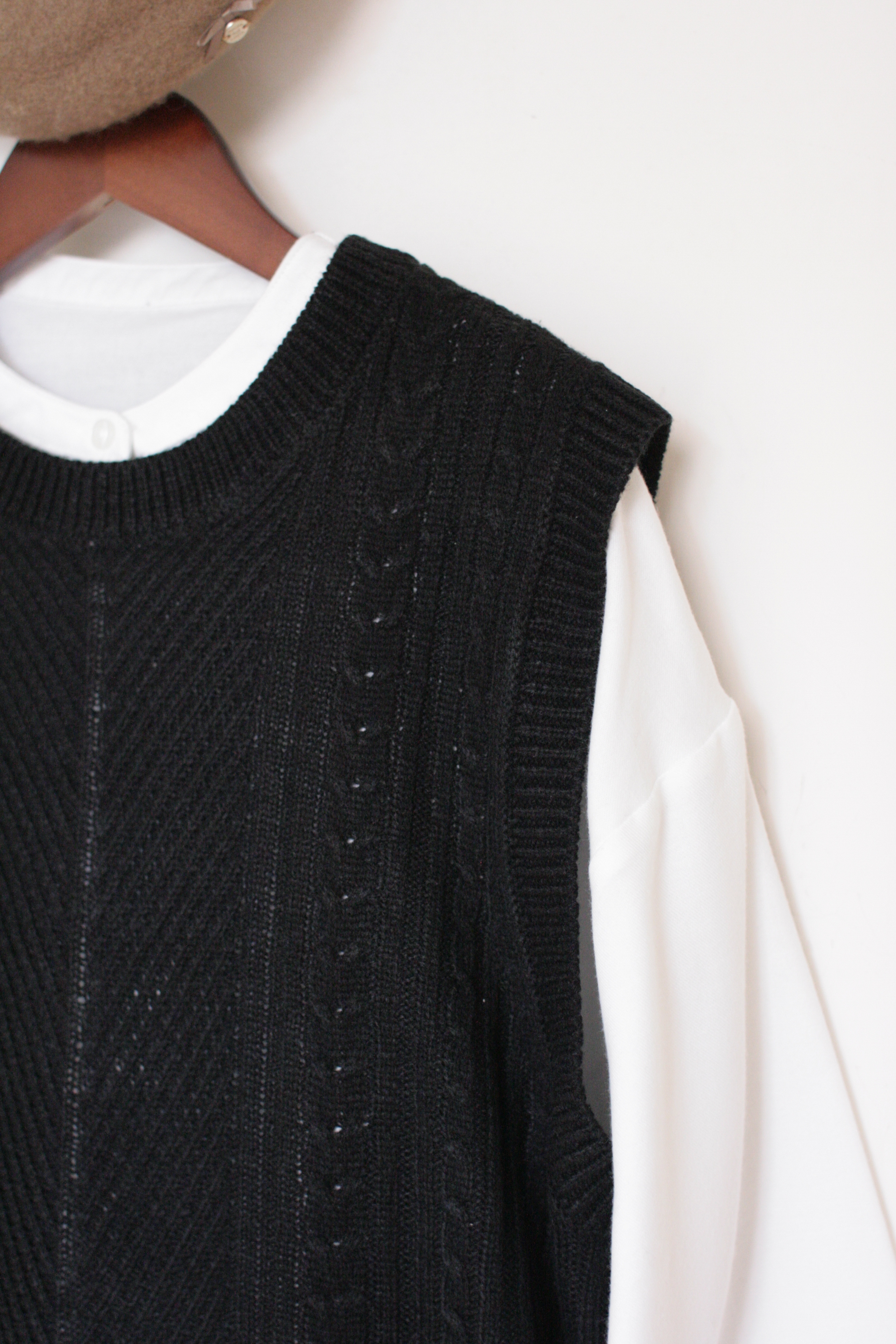 {預訂款}文青風針織背心白襯衫兩件套 (三色入) 【日本直送】