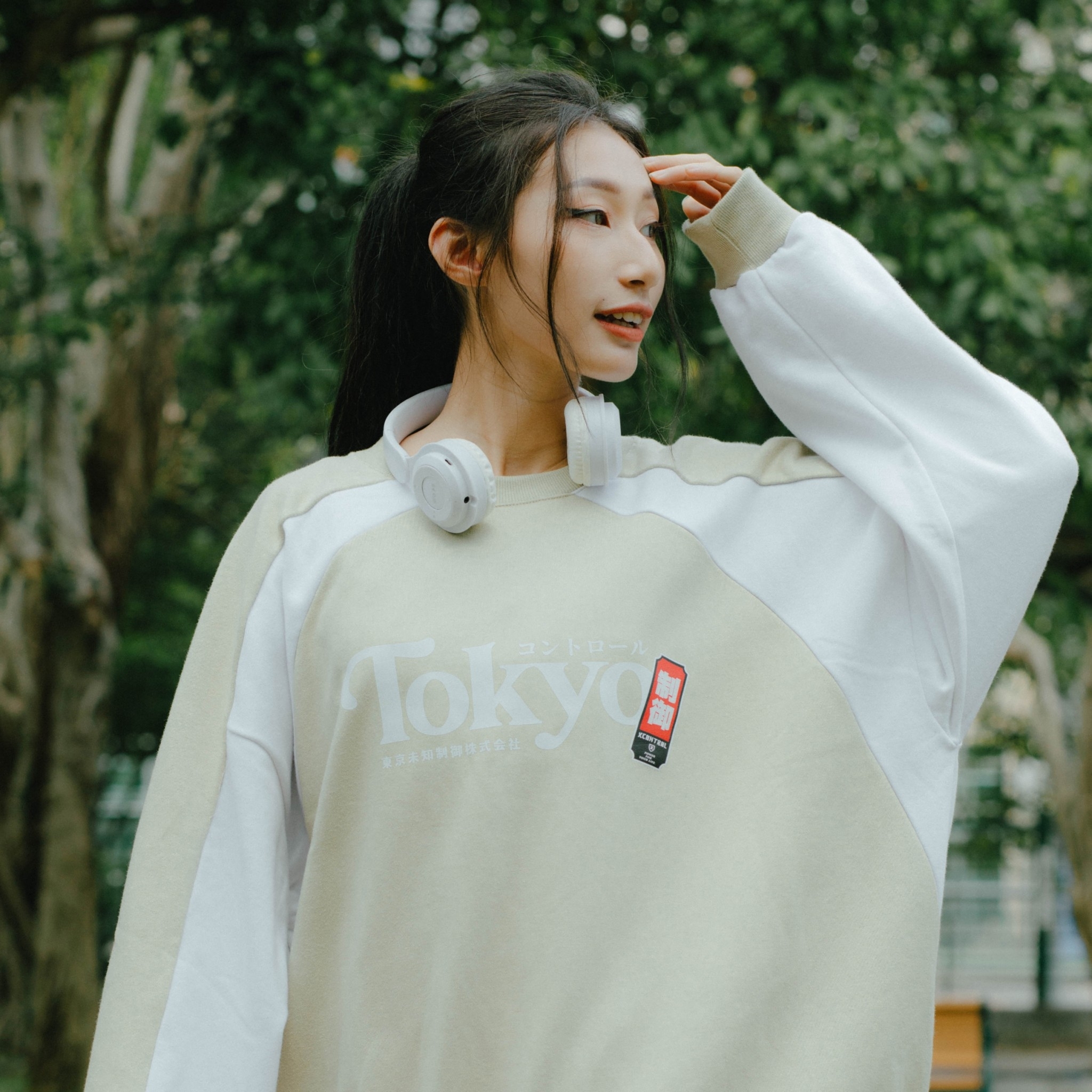 XCTRL 未知制御大學T-卡其