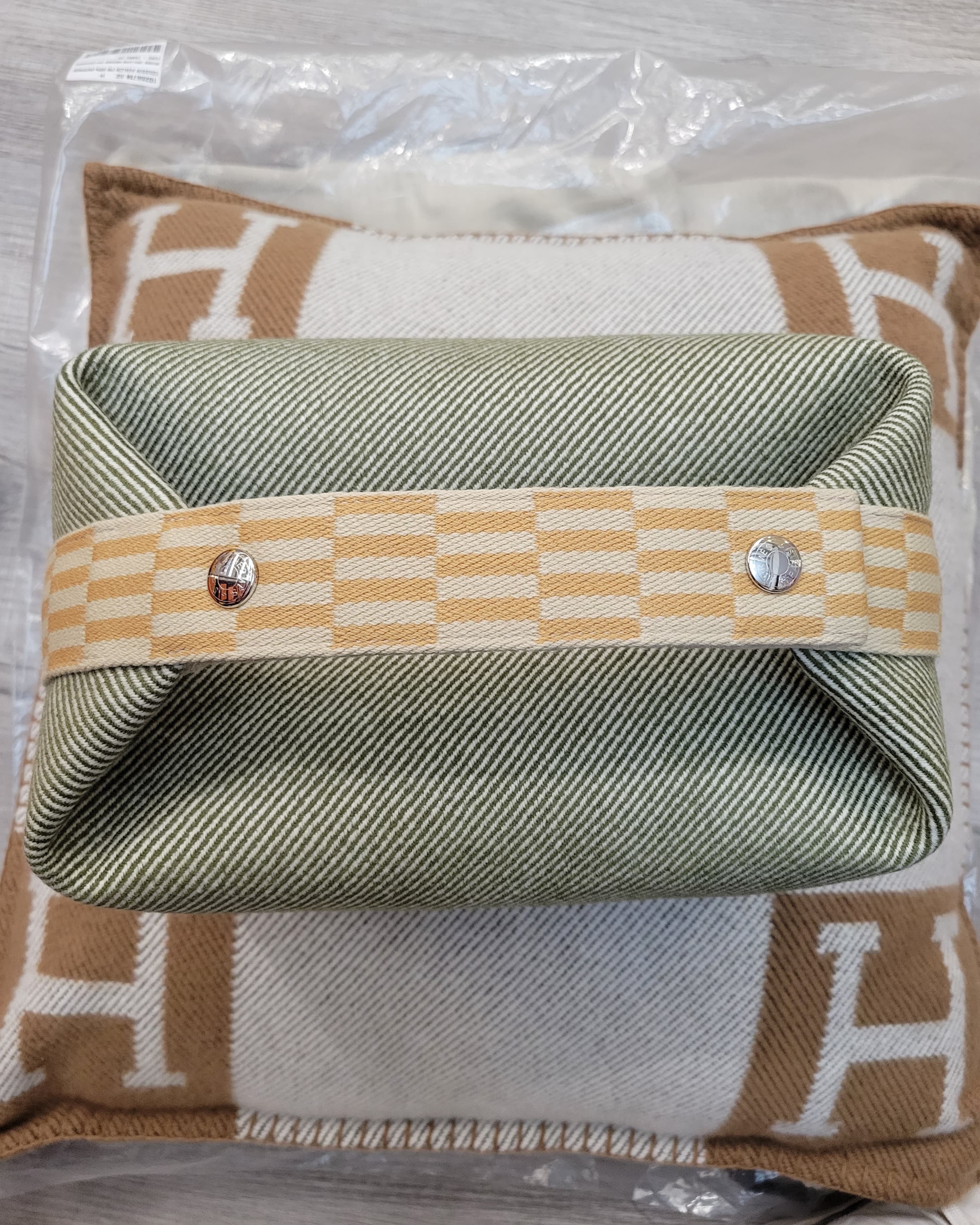 Hermes bride a brac H CASE Nate (vert/beige) 飯盒包