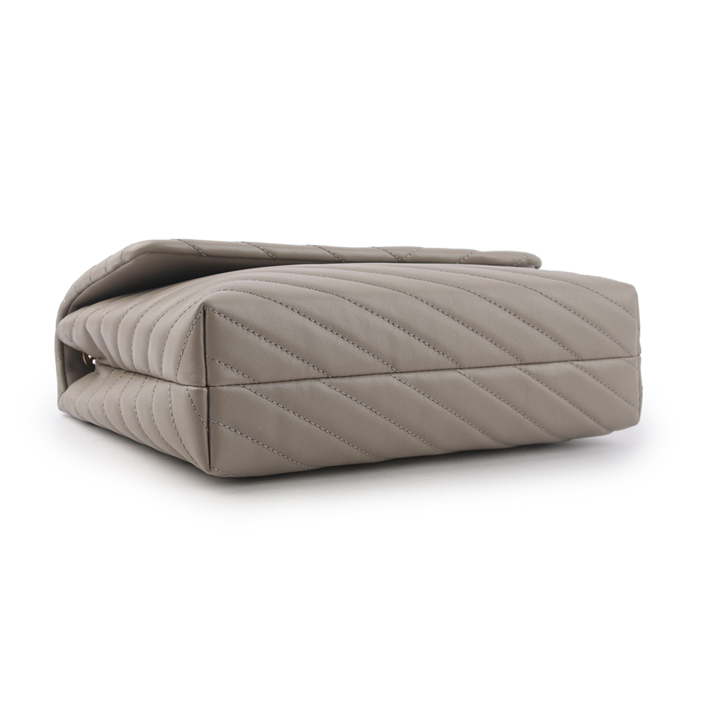 【TORY BURCH】Kira 縫線設計翻蓋肩背/斜背鍊包(灰色) 90446 082