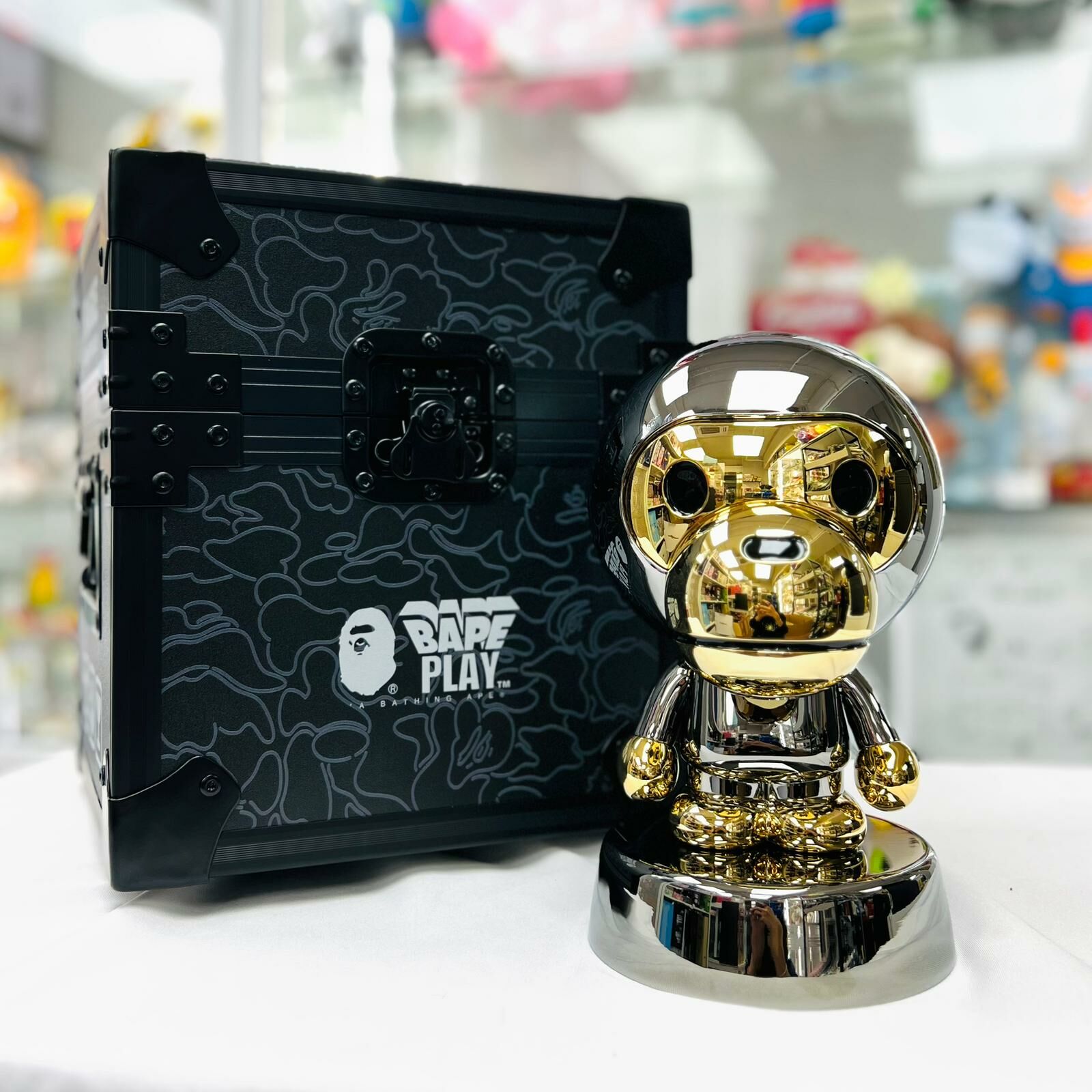 BABY MILO® METAL FIGURE