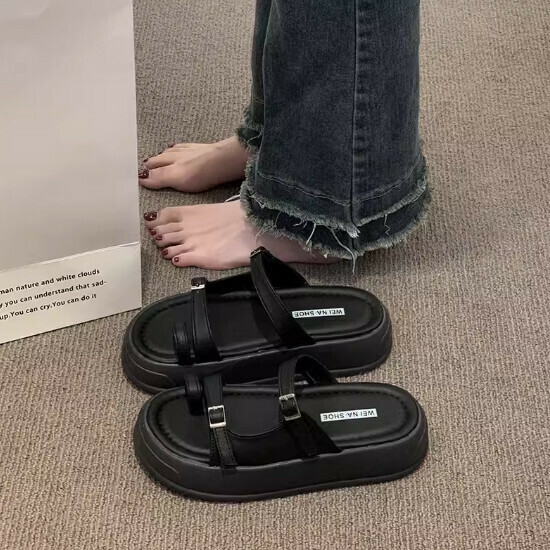 Fashionable outer wear non-slip sandals