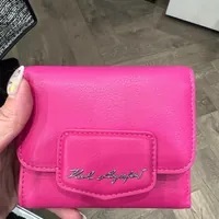 [S] KARL LAGERFELD 23SW3221 K/ARROW SMALL WALLET,PINK, 8720744557869 (SKL824)