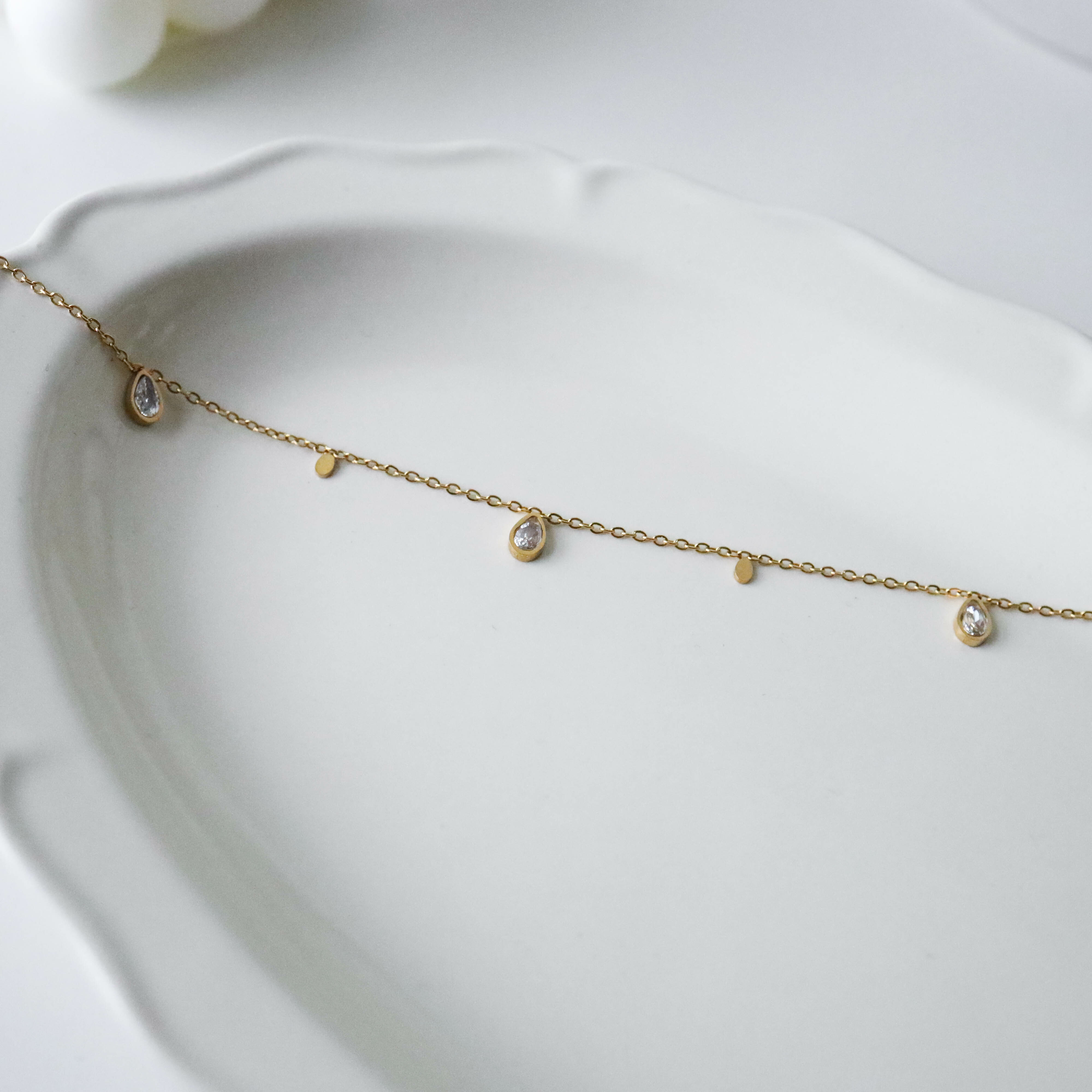 不怕水金色水滴鑽項鍊