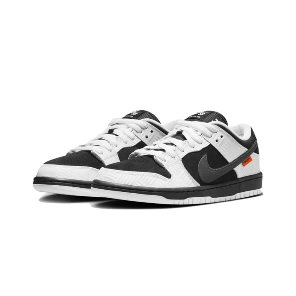 TIGHTBOOTH x Nike Dunk SB Low Pro 反轉熊貓FD2629-100