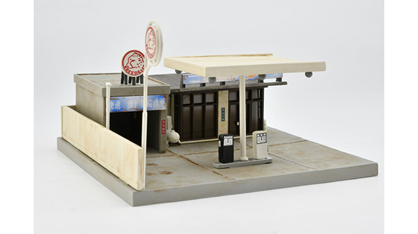 Tomytec  325932 建物 184 N規 已停業的加油站 B