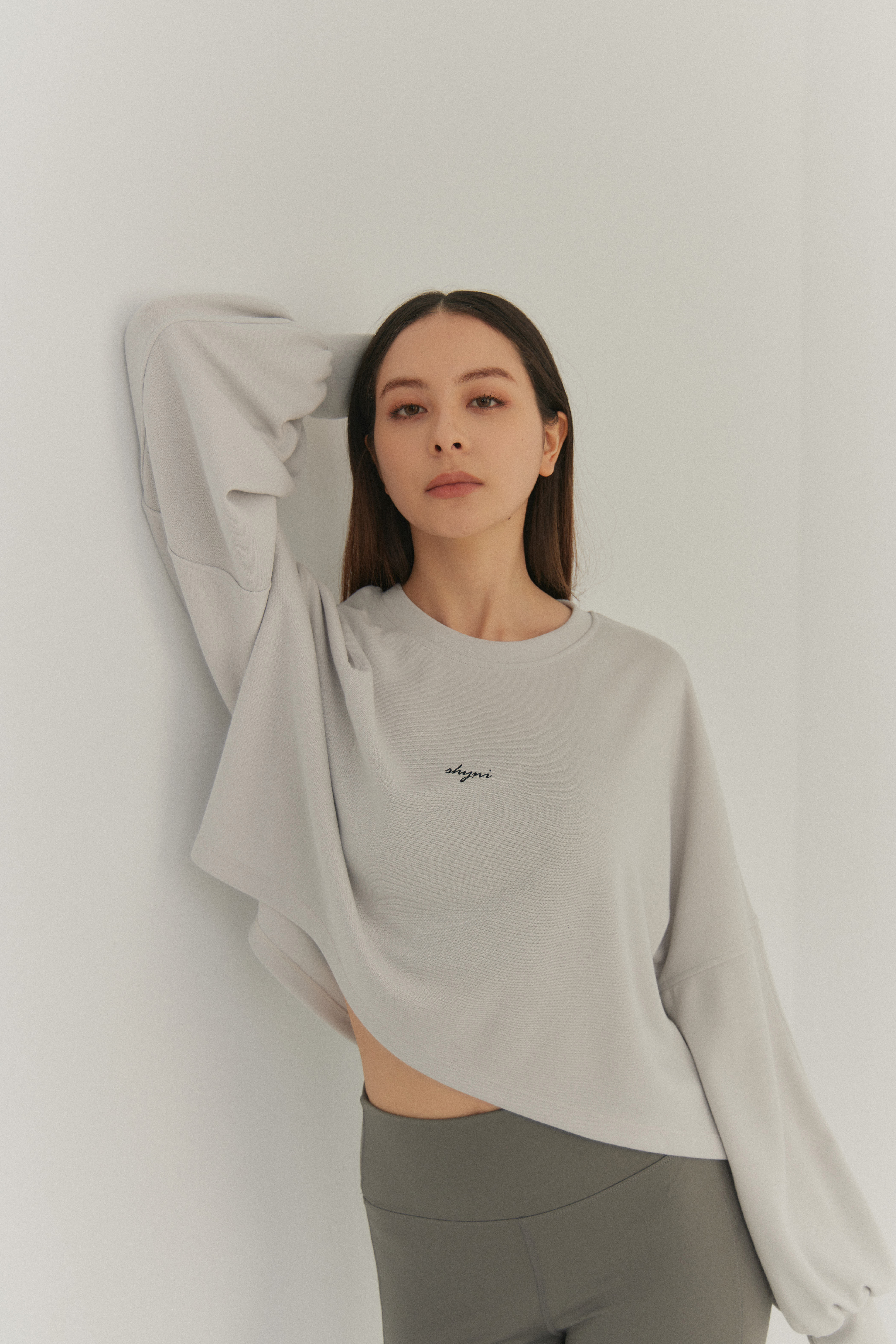 澎澎袖打摺上衣- 淺灰