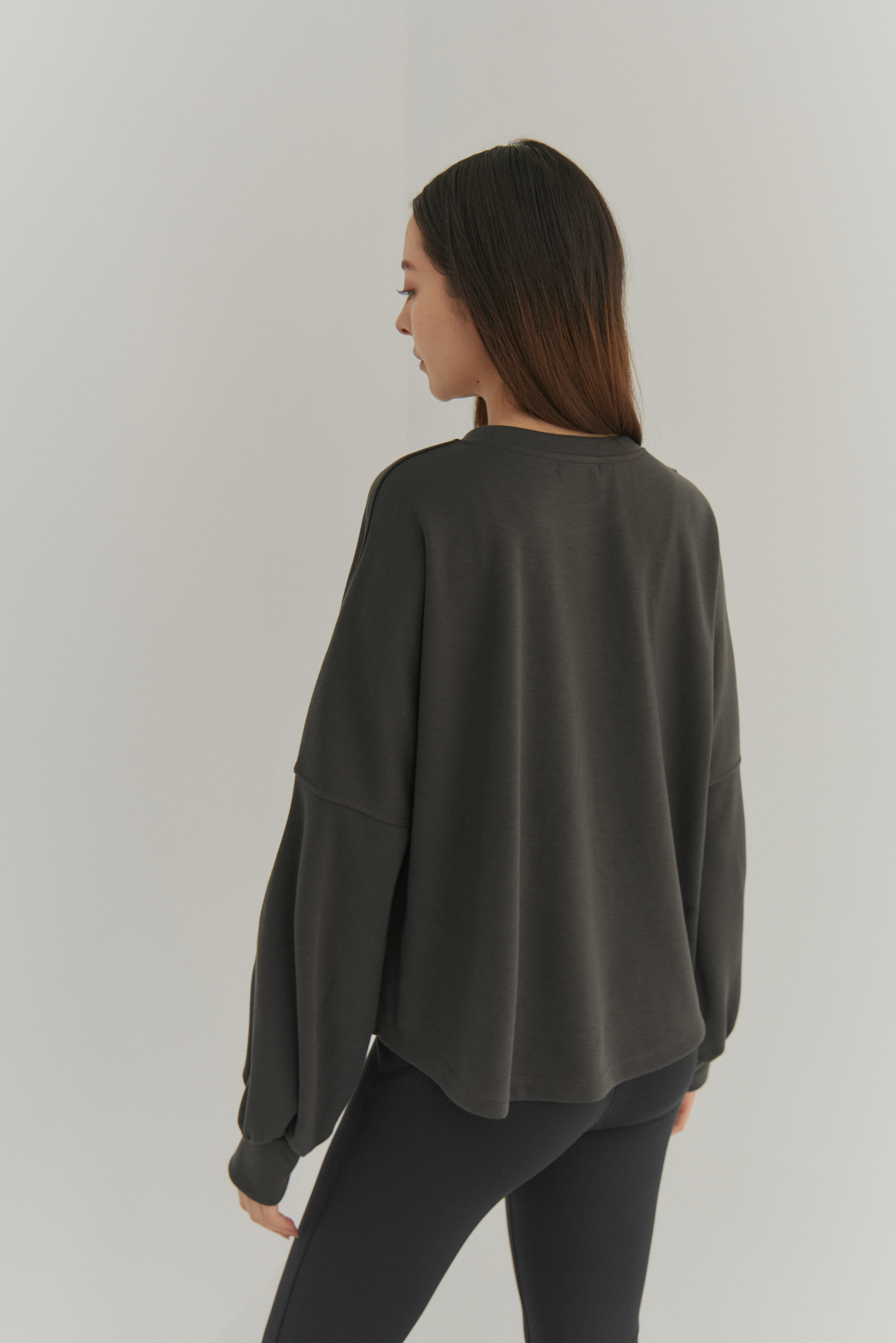 澎澎袖打摺上衣- 鐵灰