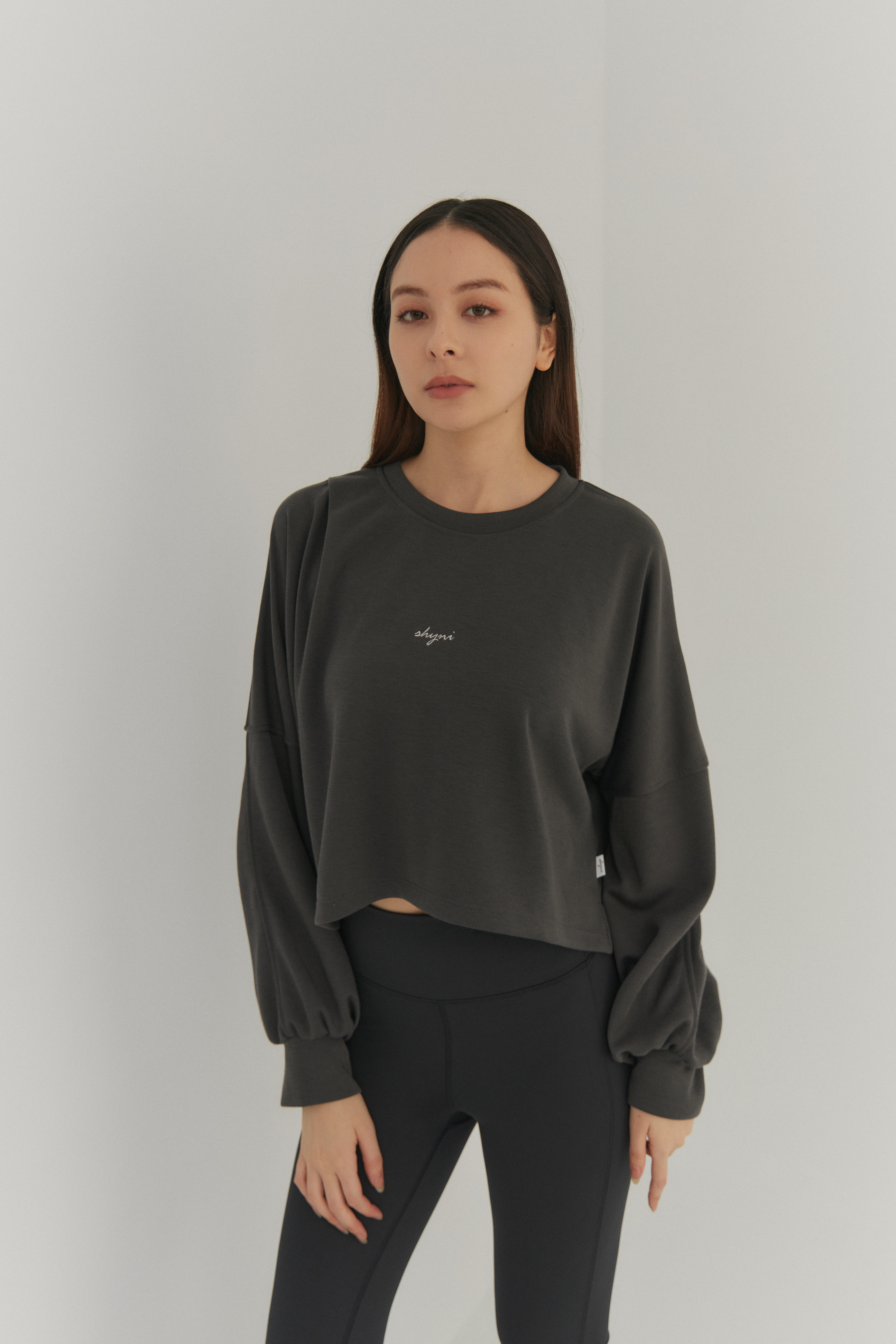 澎澎袖打摺上衣- 鐵灰