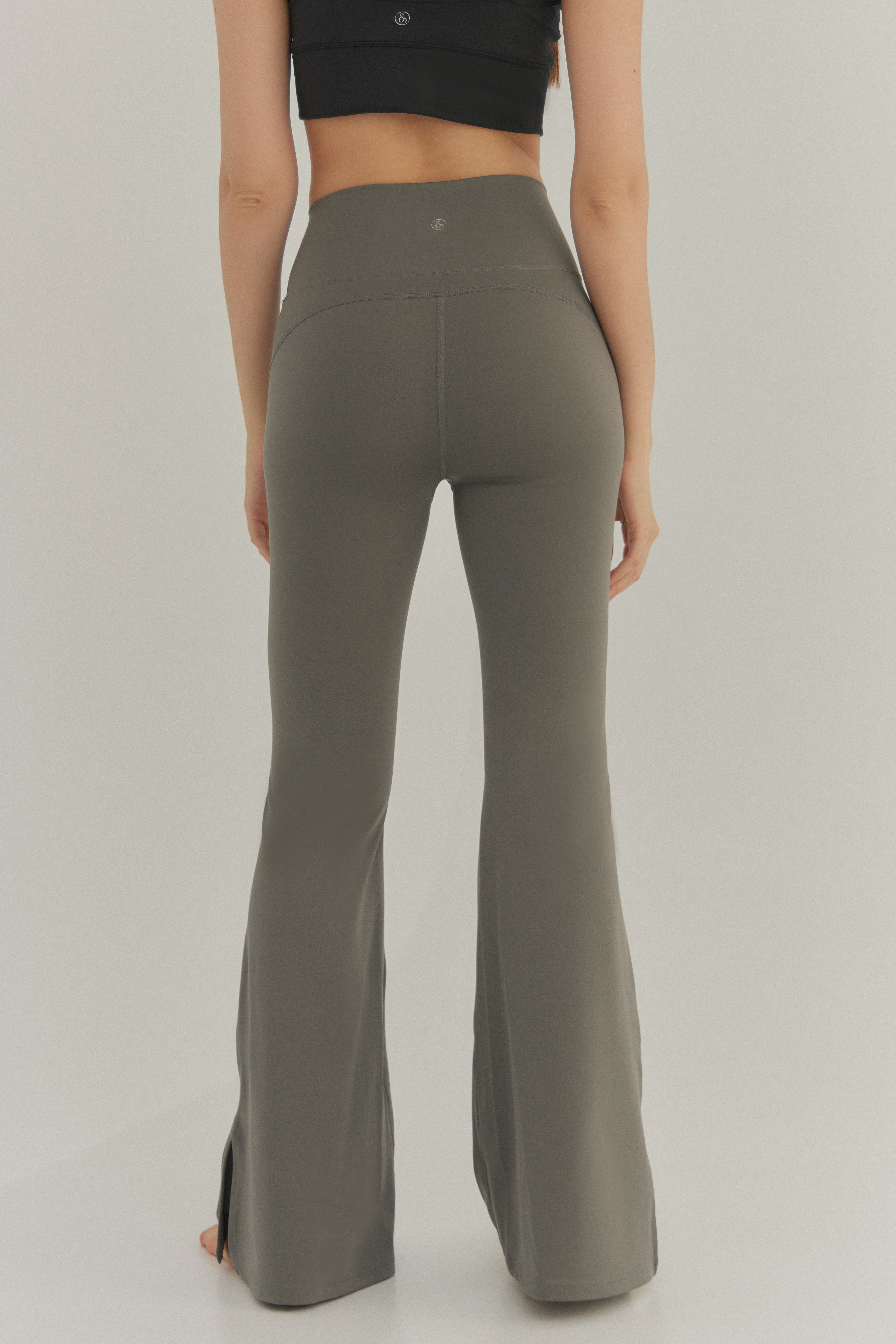 Shyni Split Pants 修身喇叭褲- 橄欖綠