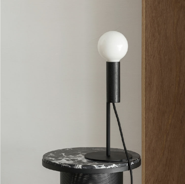 CHERRY Table Lamp | 木製磁性吸附桌燈 | 黑色