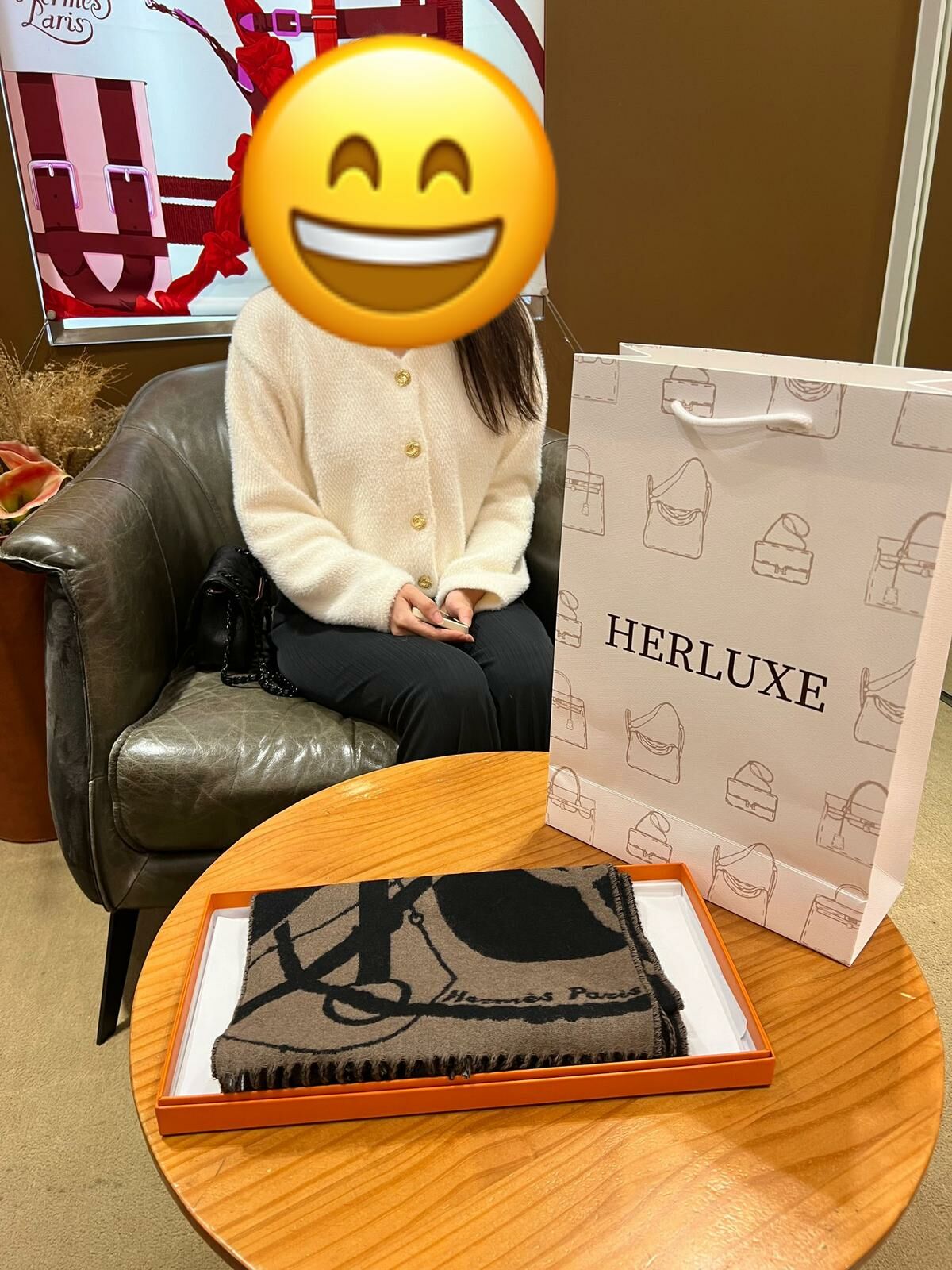 【 感謝支持 】爽快靚靚來pick up scarf🎉  非常滿意呢條送朋友嘅禮物🎁 仲表示會繼續幫襯我哋☺️ 多謝你嘅支持🫶