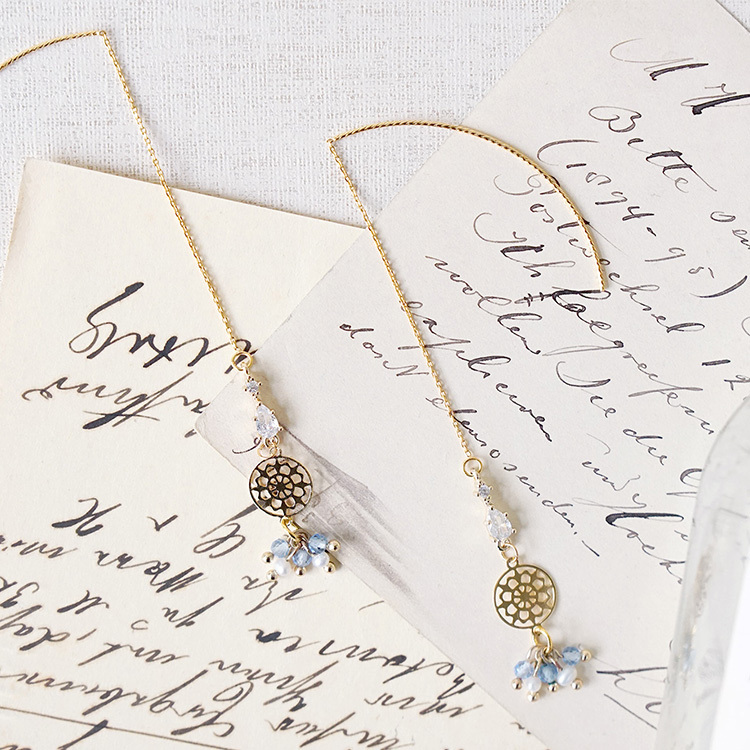 星夜裡的人 · 白 – 托帕石 – 耳線耳環