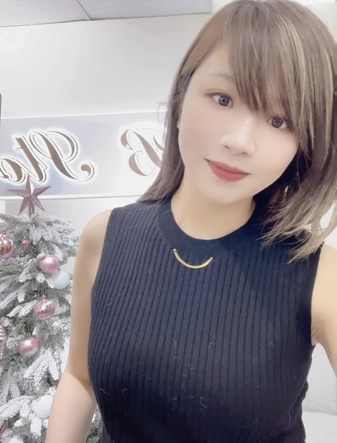 Daniella 黑背心-M