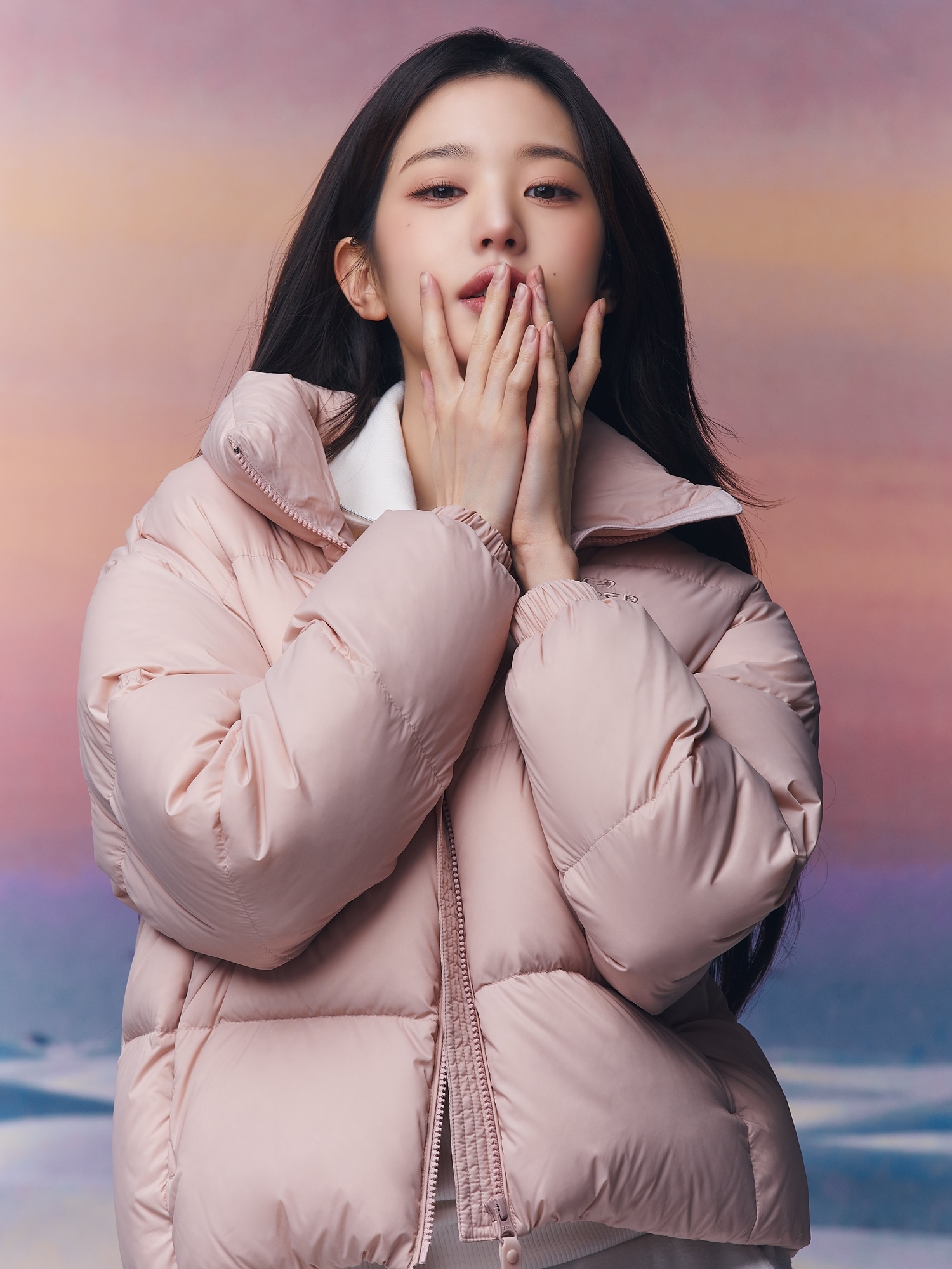 【EIDER】女輕量保暖鵝絨外套-[卡其綠、甜心粉] / 23EDWW23548