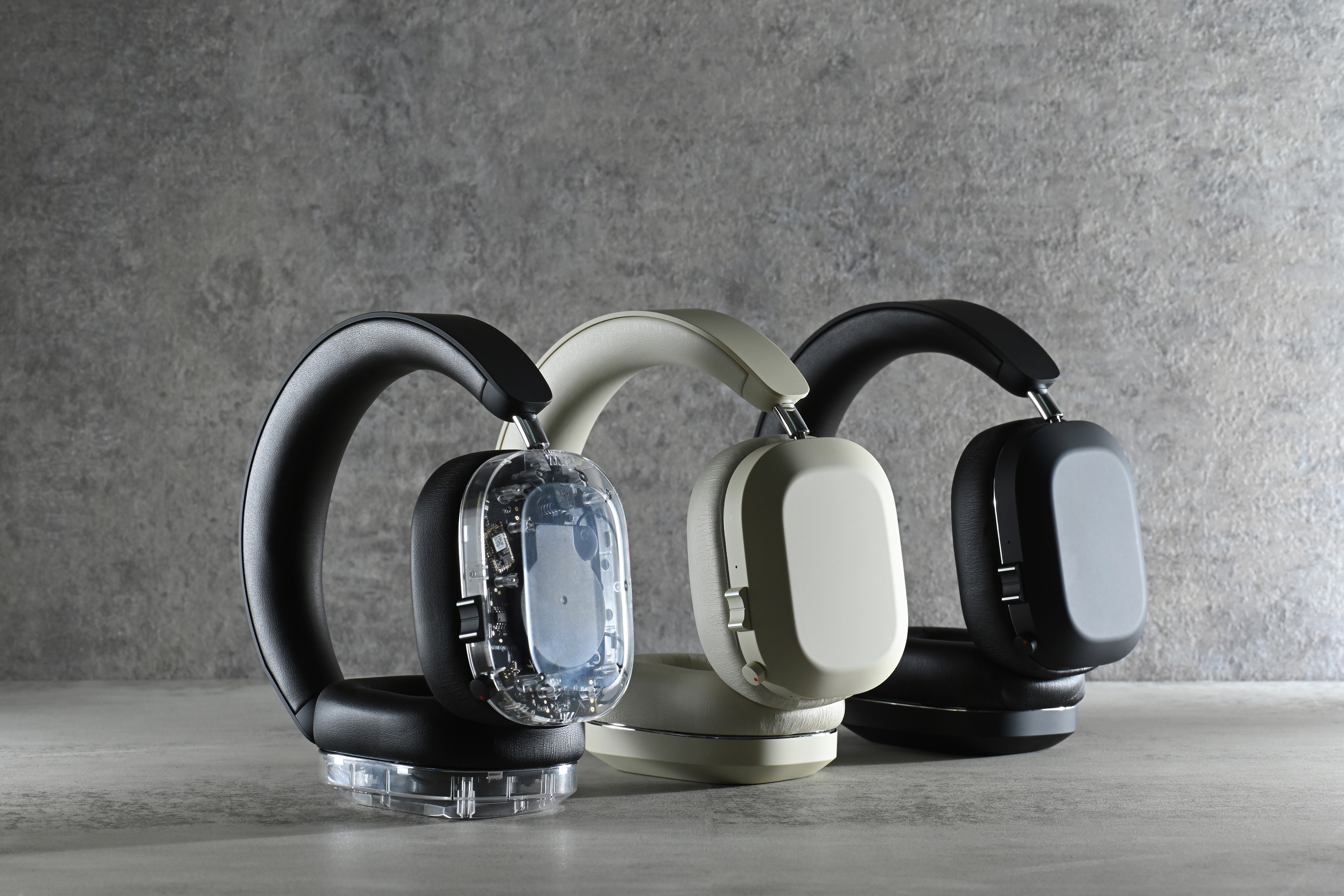“Mondo by MONDO” MONDO DUAL DRIVER OVER-EAR A.M.D. Edition