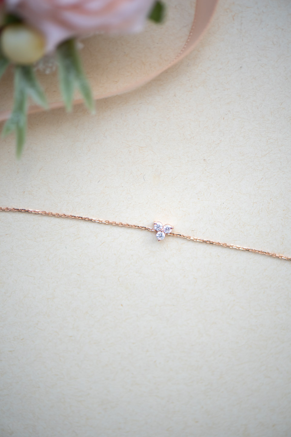 18 3 Leaf Clover Diamond Bracelet