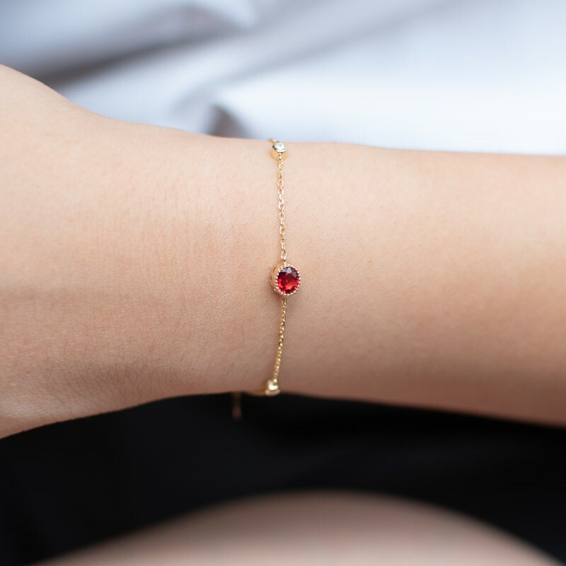 18K Classy Chic Ruby Diamond Bracelet