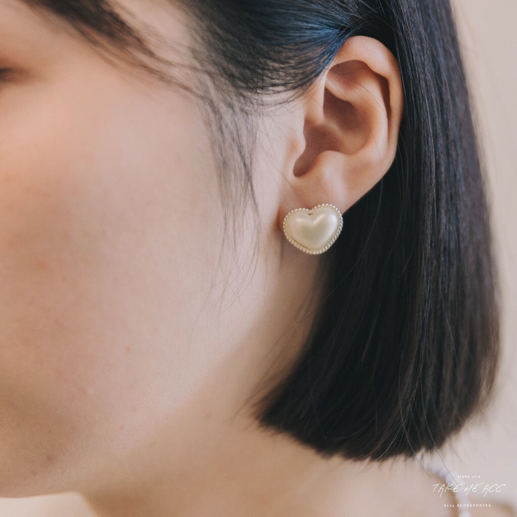 愛心珍珠｜純銀針耳環