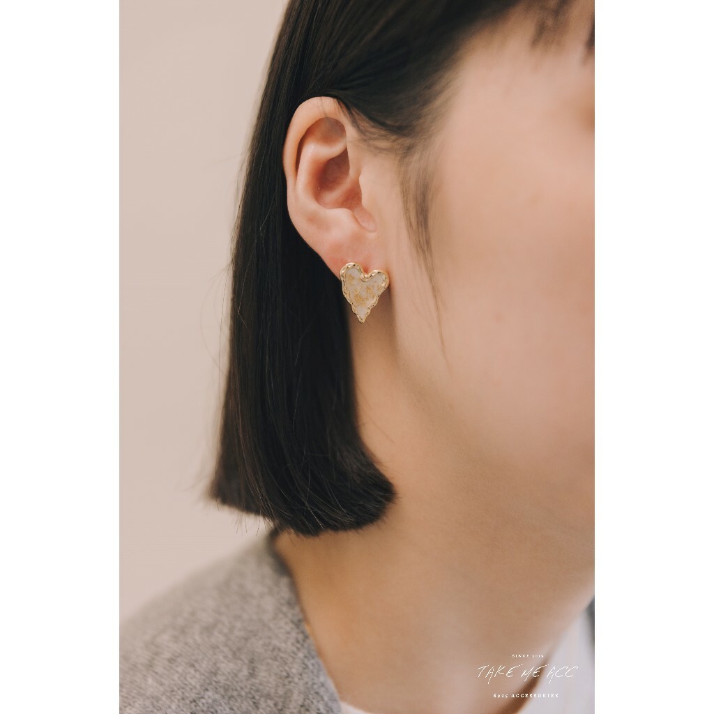 光粉愛心｜純銀針耳環