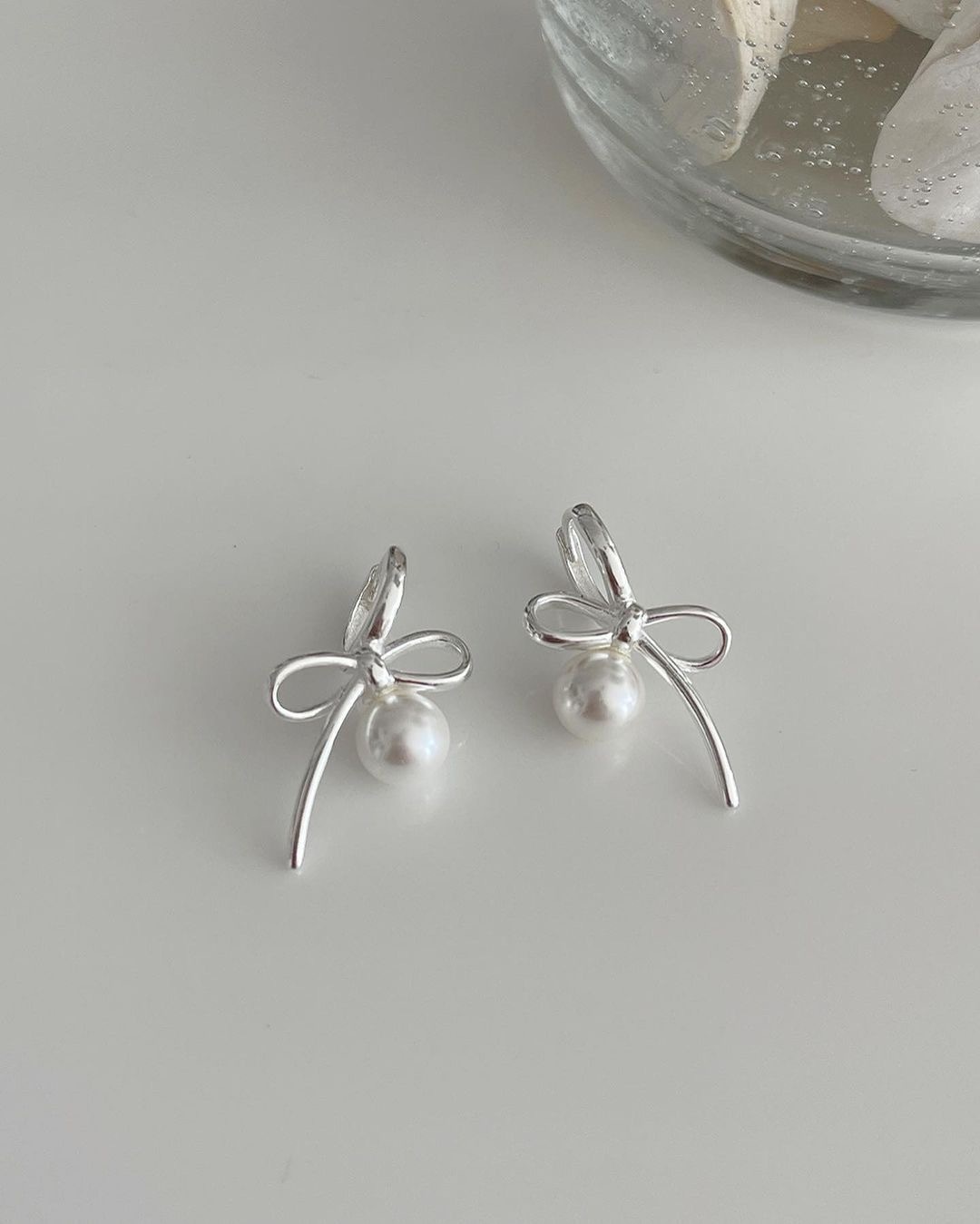 珍珠蝴蝶結｜全純銀耳環