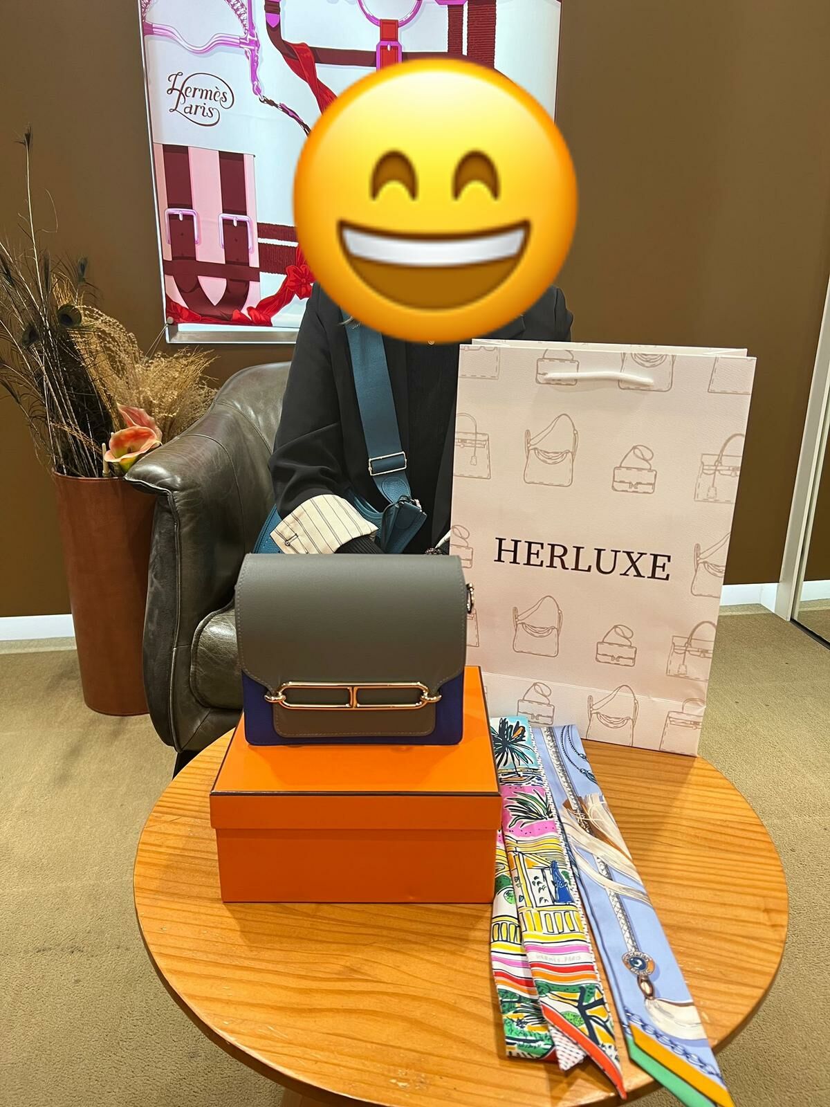 【 感謝支持 】爽快靚靚同先生經線上咨詢後同到店買咗roulis mini皇室藍拼積雨雲灰🥳 整個購物過程非常開心愉快💗 多謝你哋嘅支持與信任🫶💪