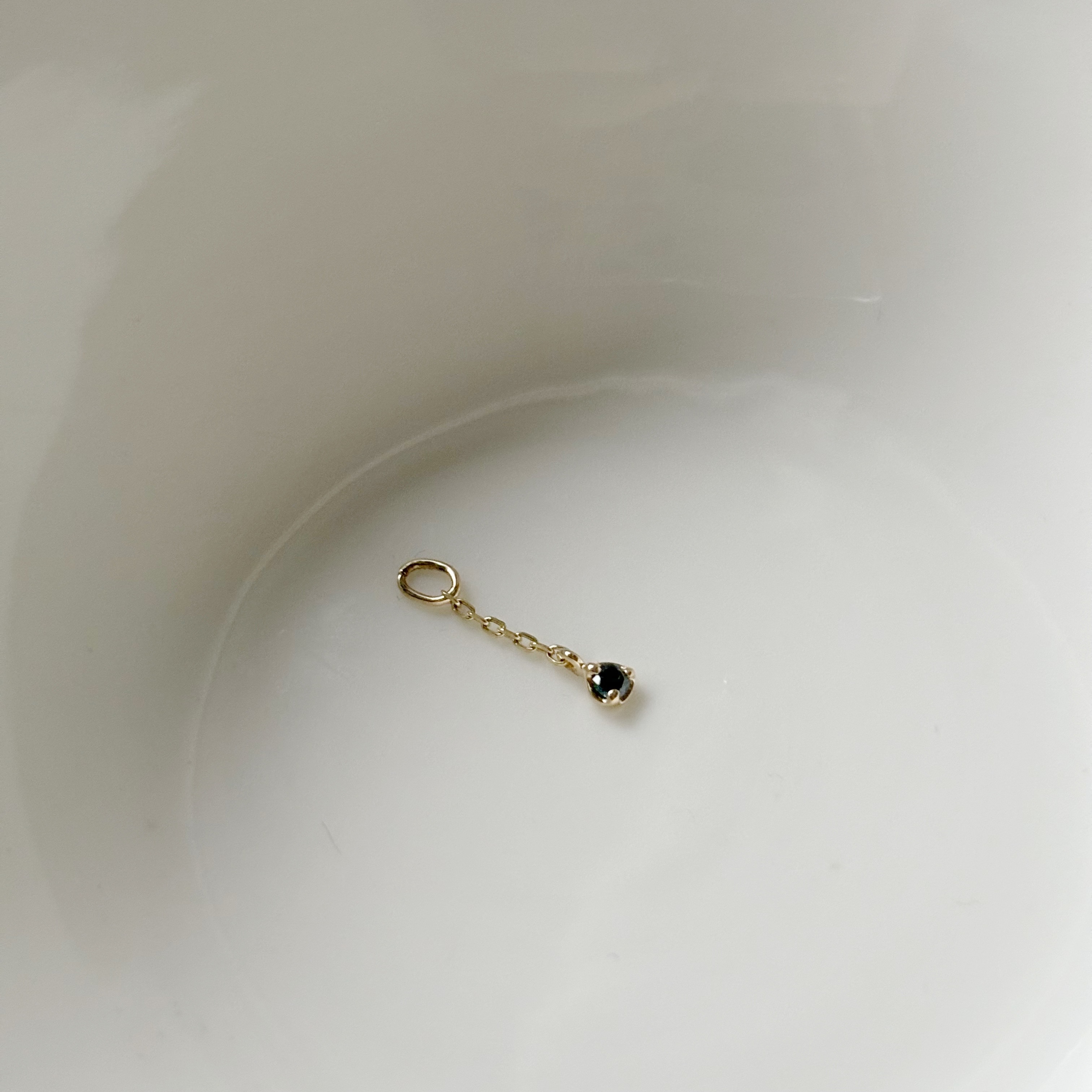 14k小圓三爪藍鑽小鏈子耳墜