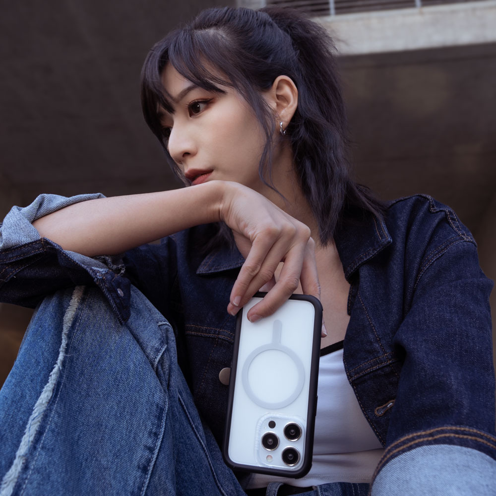 iPhone 15 Pro 維納斯FX 抗菌軍規防摔磁吸手機殼 (附透明霧面背蓋)