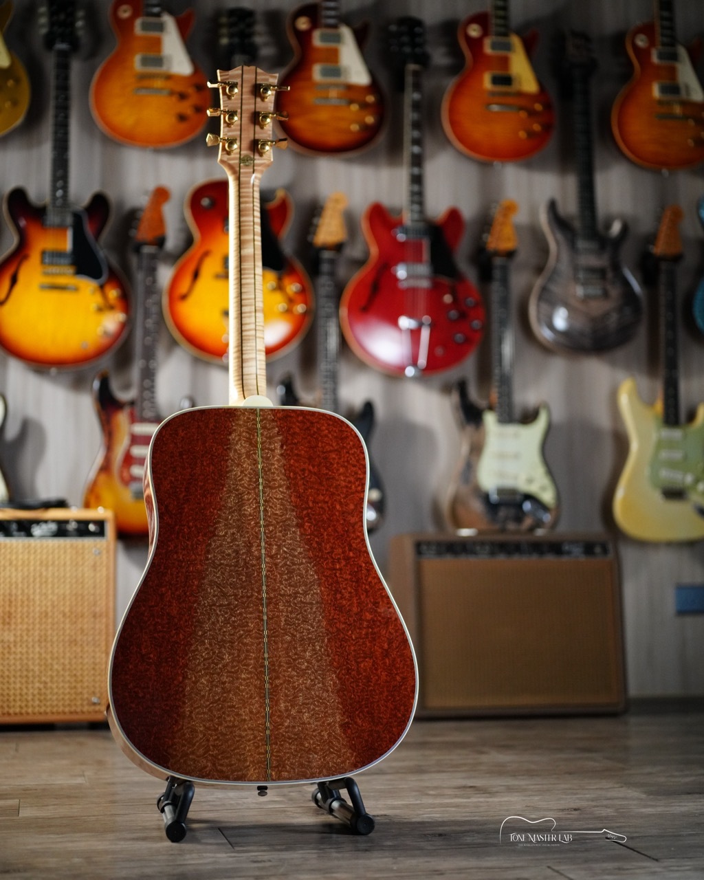 Gibson Super Custom Dove in Flight Limited Edition 1 of