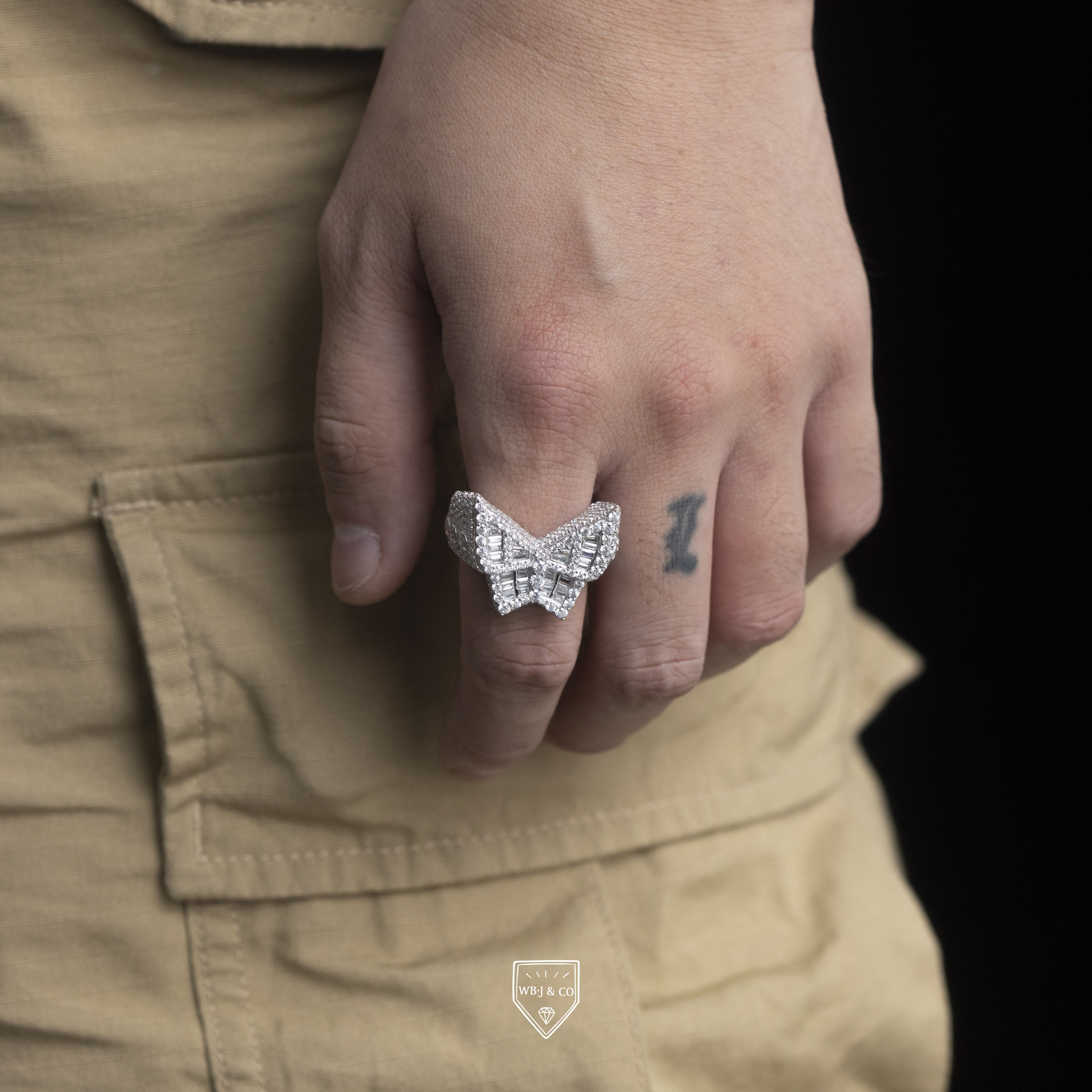 T方｜蝴蝶群鑲戒指