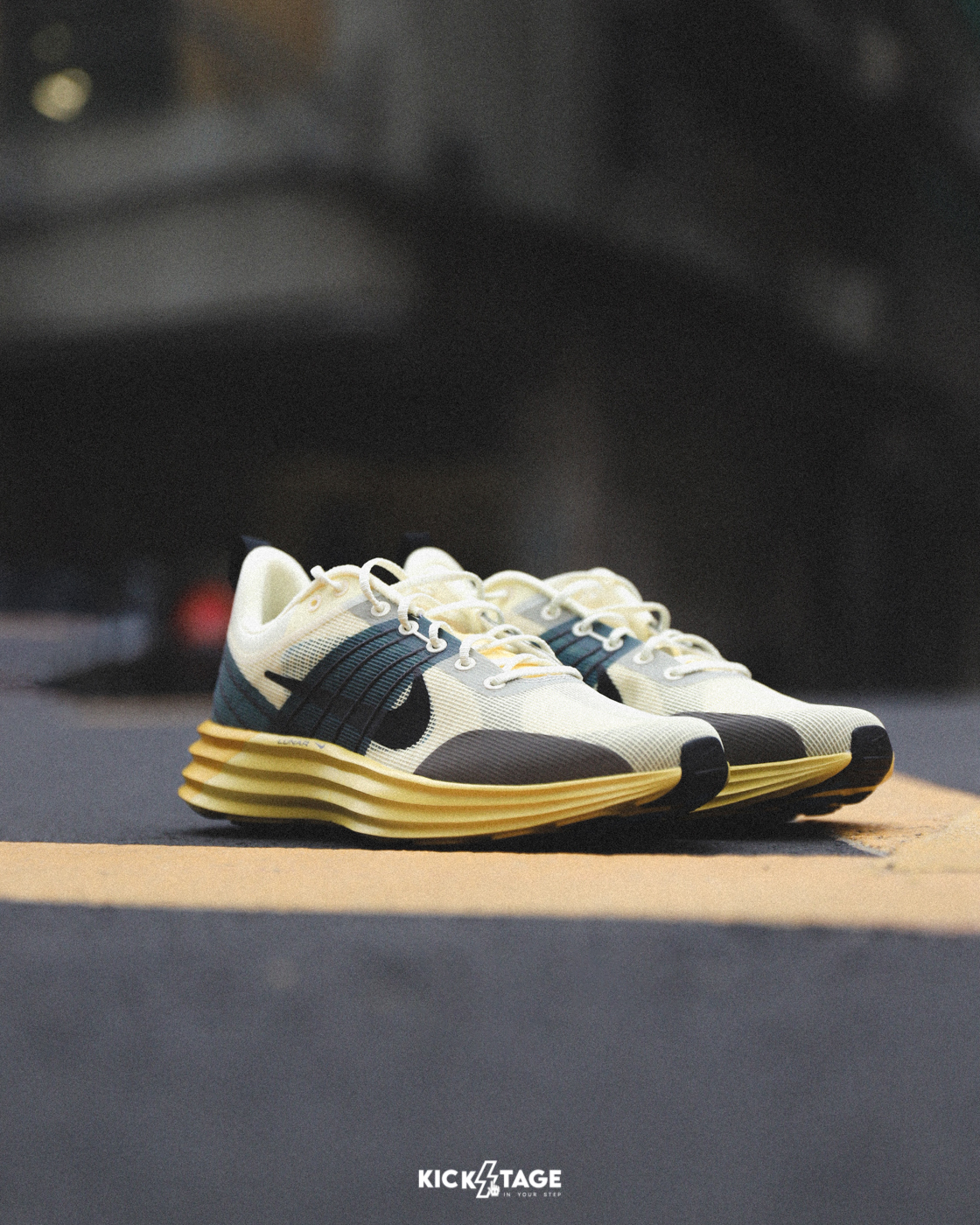 [6折特價] NIKE LUNAR ROAM ALABASTER and Green Abyss 雪花石膏 做舊 回彈科技 慢跑鞋【DV2440-700】