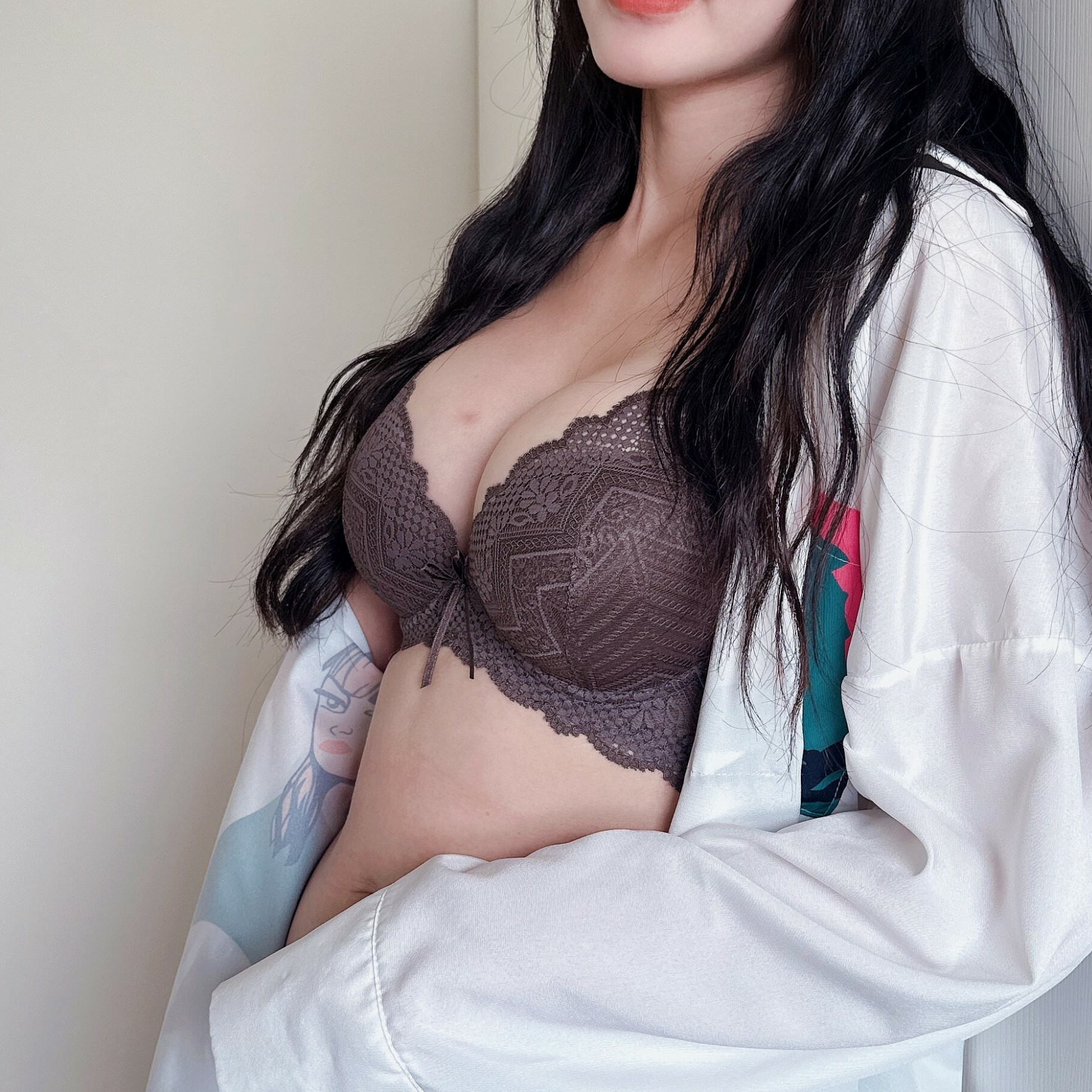 落日哲學家。時髦美拉德。Abby分享-挺立圓潤軟鋼圈內衣。A.B.C.D罩