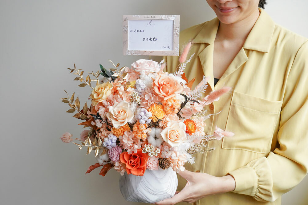 橘粉色開幕盆栽,永生花盆栽,開幕盆栽,升遷喬遷送禮推薦,喜歡生活乾燥花店,開幕賀禮推薦,代客送花推薦,橘粉玫瑰花特寫