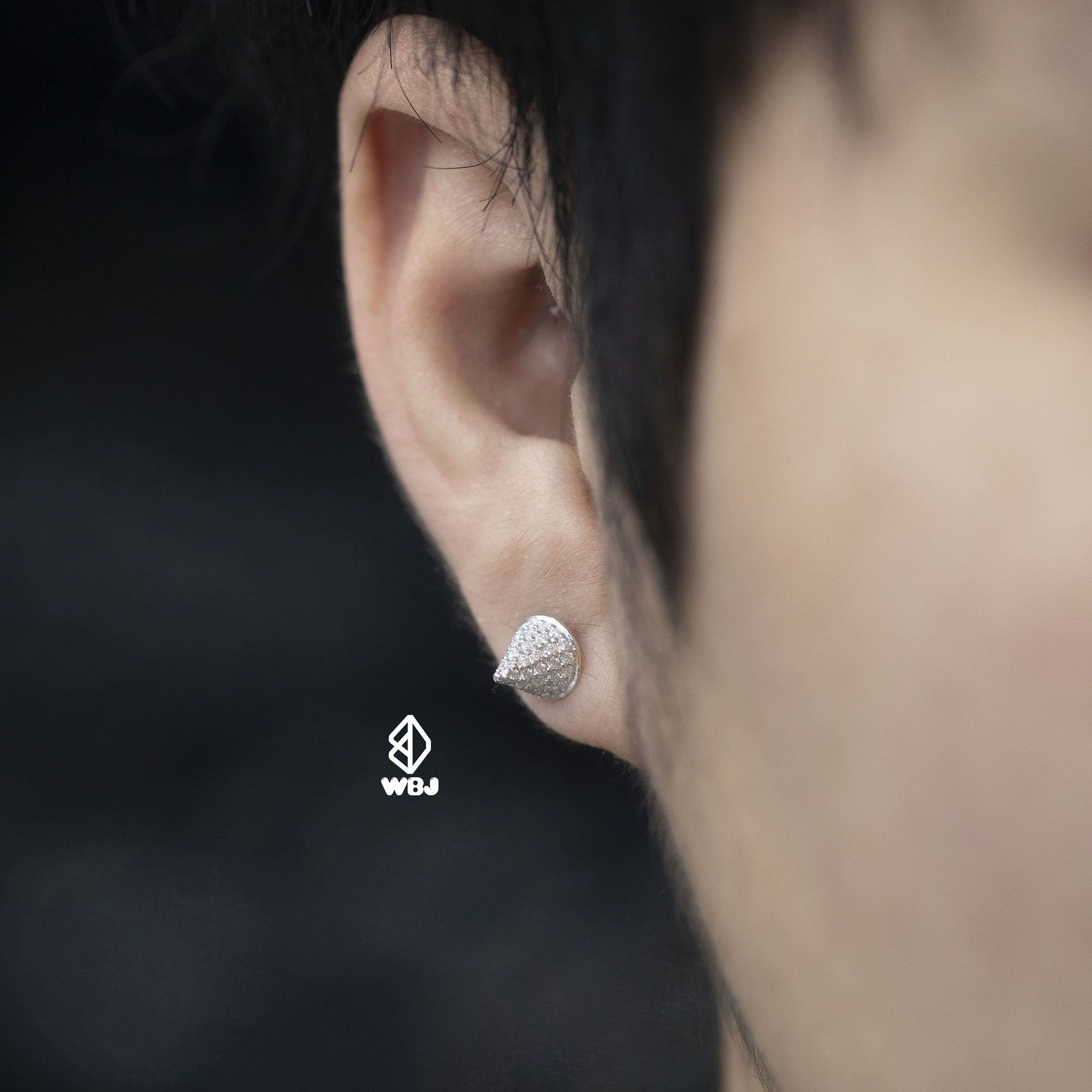 Moissanite silver｜莫桑鑽錐形耳釘耳環