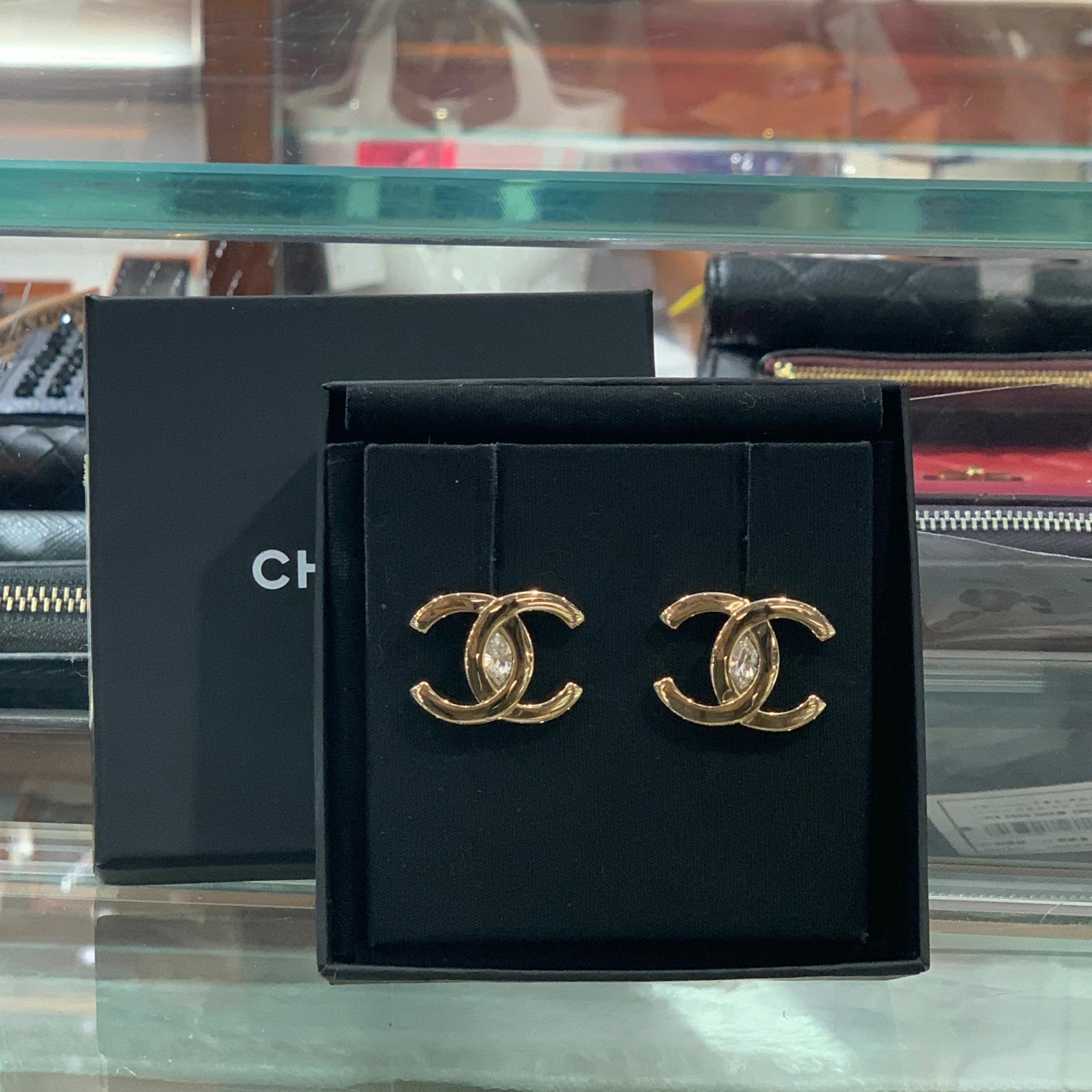 全新CHANEL耳環ABA654 水鑽淡金大CC LOGO #BRAND NEW #香榭站正品