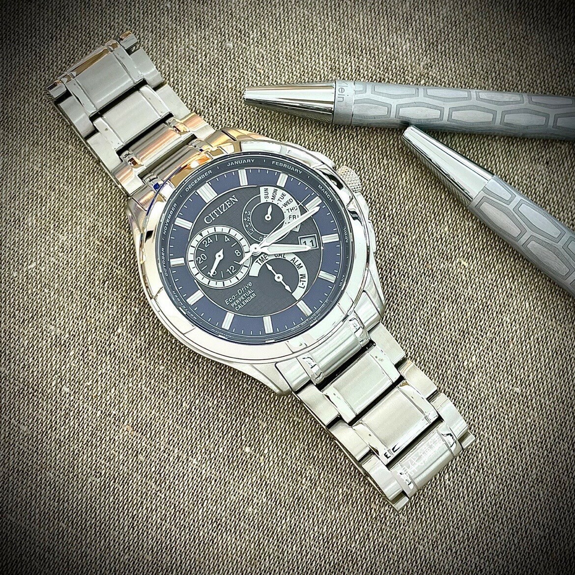 【CITIZEN 星辰】光動能紳士腕錶 BL8160-58L 42mm 現代鐘錶