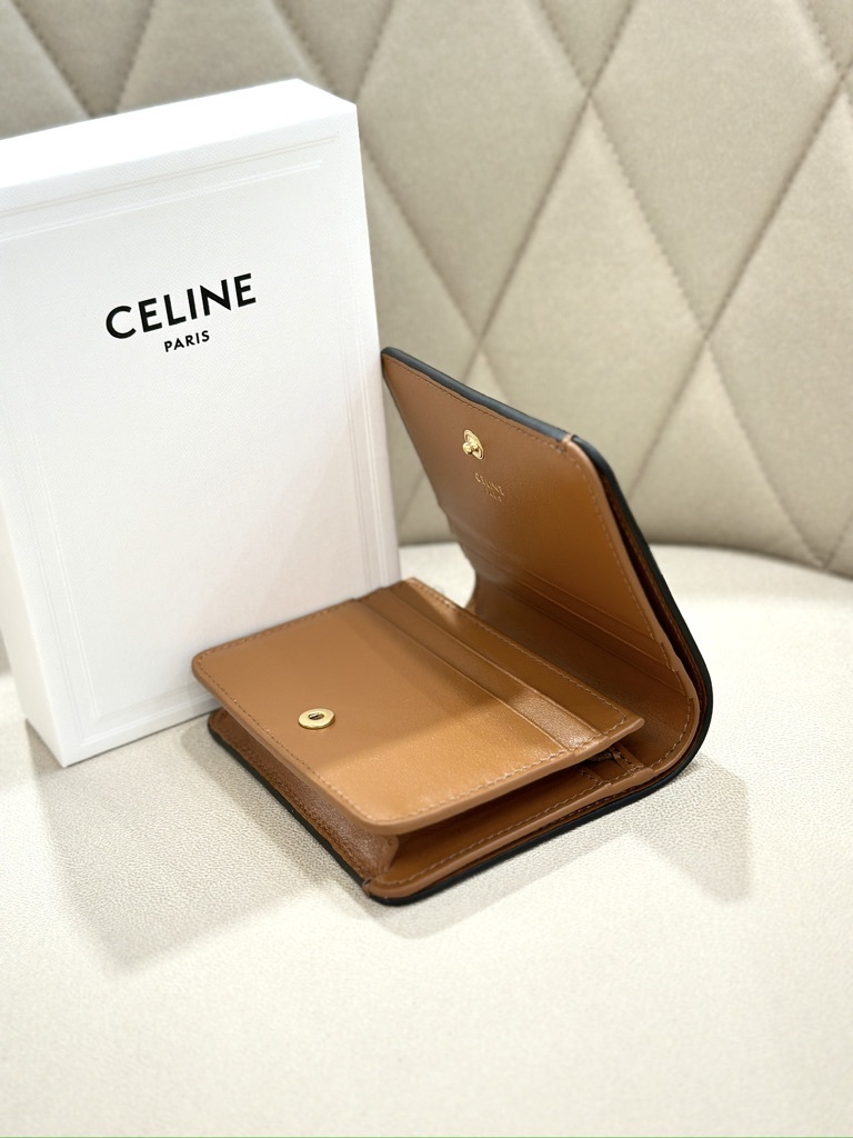 CELINE Triomphe Compact Wallet