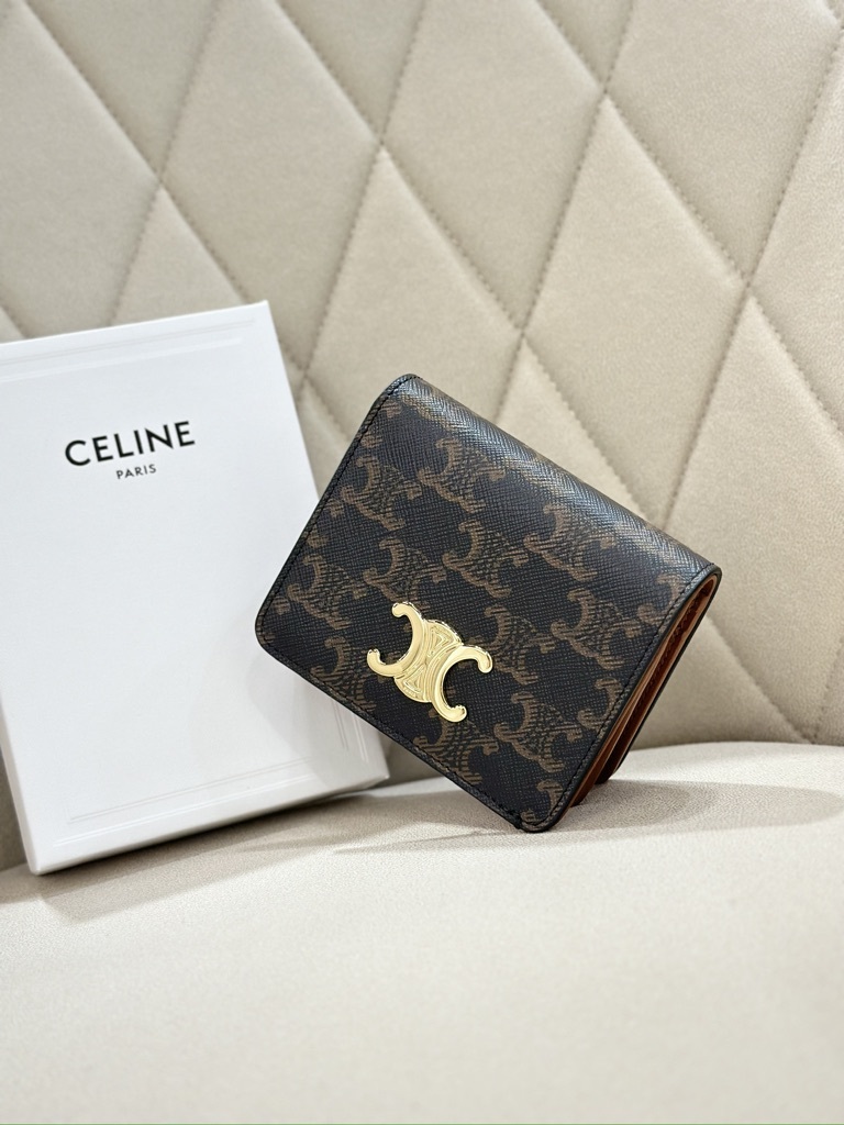 CELINE Triomphe Compact Wallet