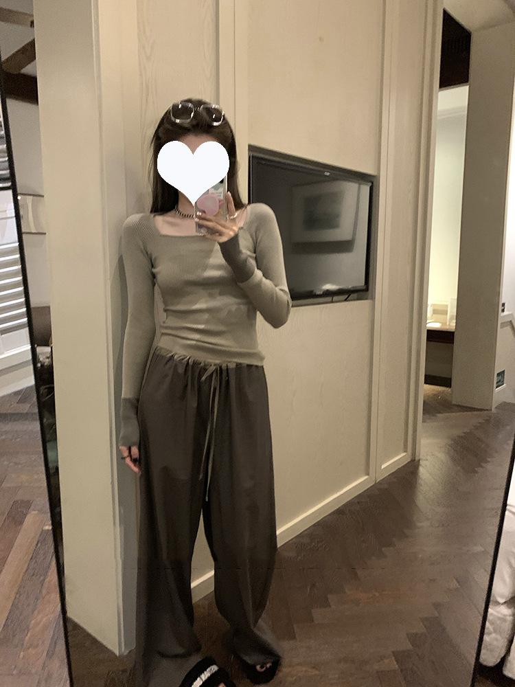 絲光羊毛方領上衣(黑/卡其)