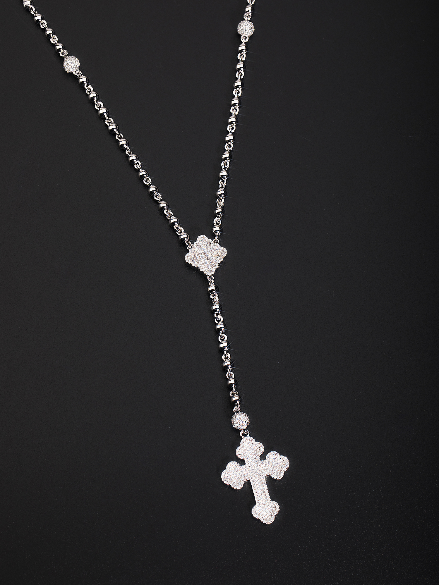 四葉草｜圓珠花朵十字項鍊