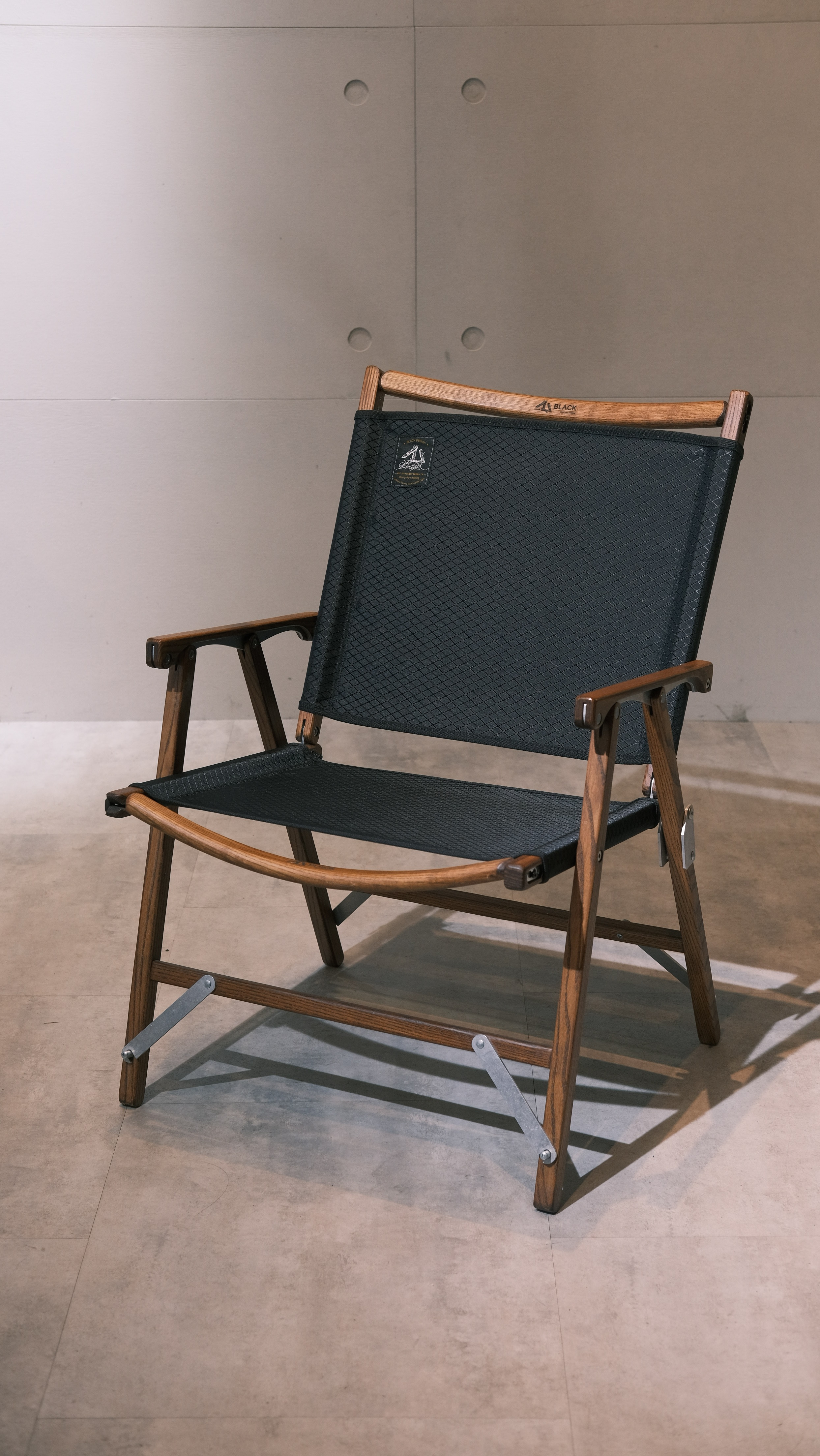 blackdesign ハイバックチェア黒格子